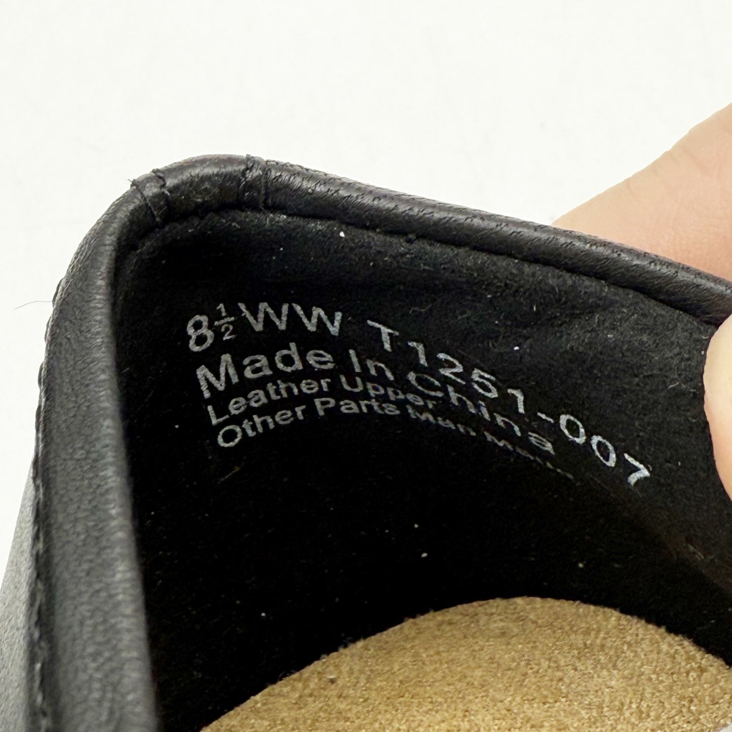 Trotters Womens Sizzle Signature Flat US 8.5 WW EU 39 Black Leather Slip On NIB