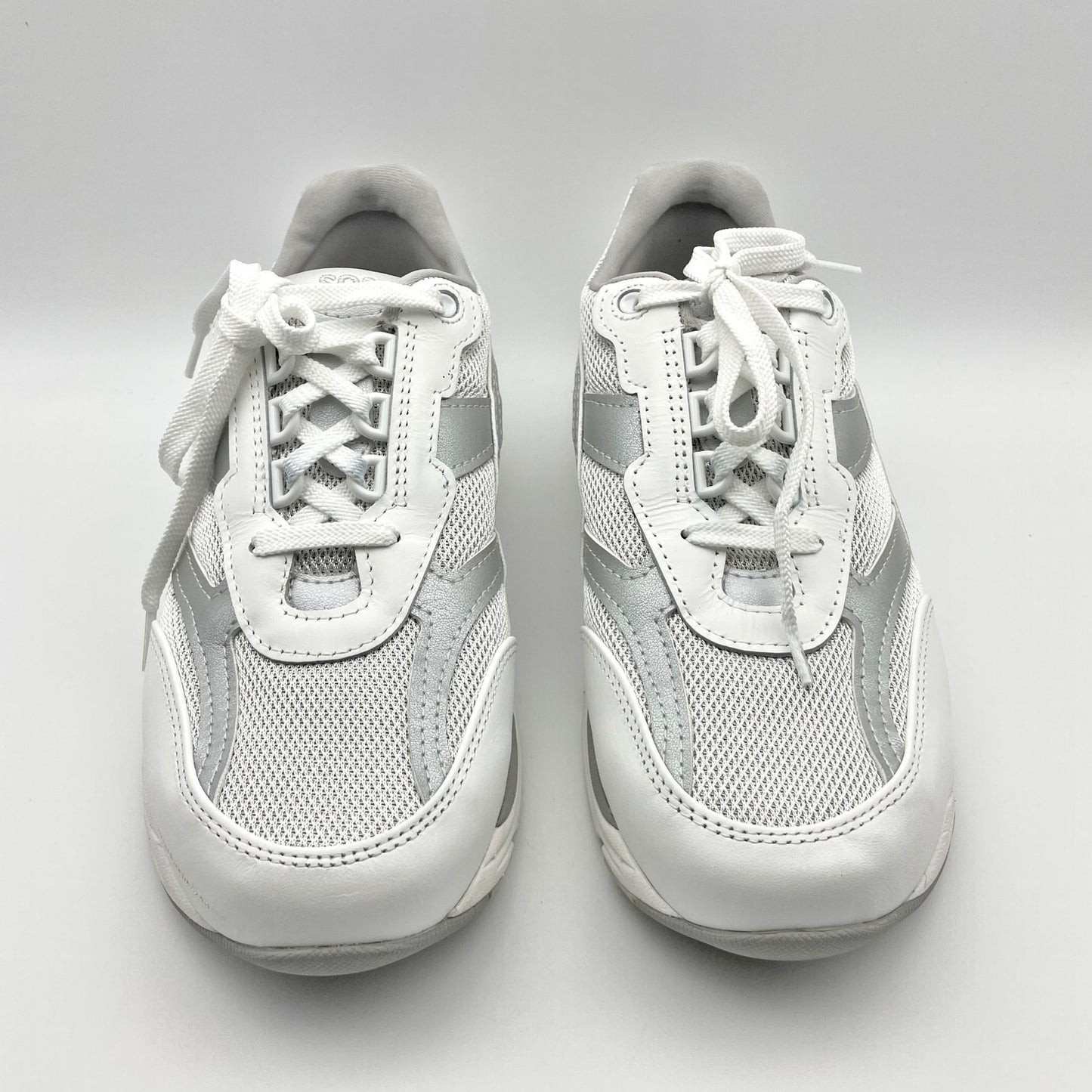 SAS Womens Tour Mesh Comfort Walking Sneaker US 11 Narrow Silver Leather NIB