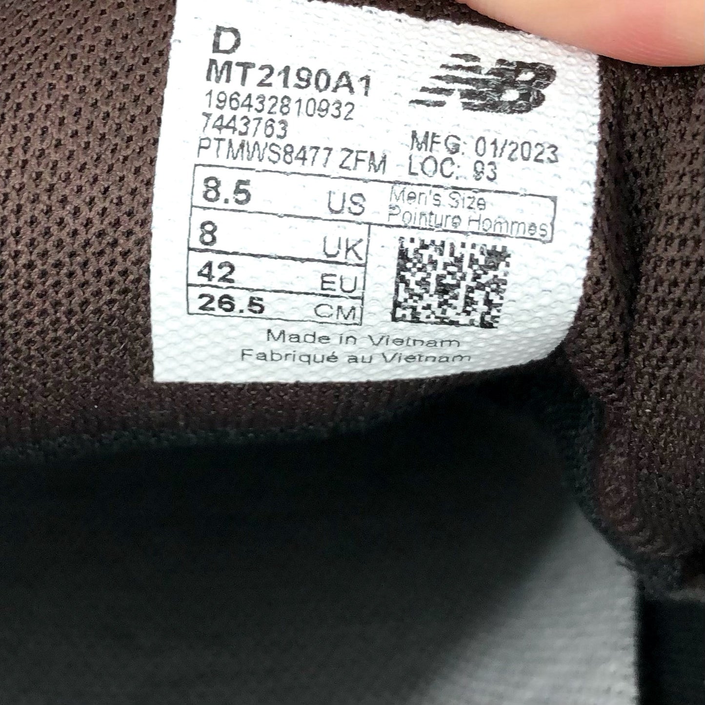 New Balance Mens FuelCell 2190 V1 Trail Running Sneakers US 8.5 Brown WP NIB