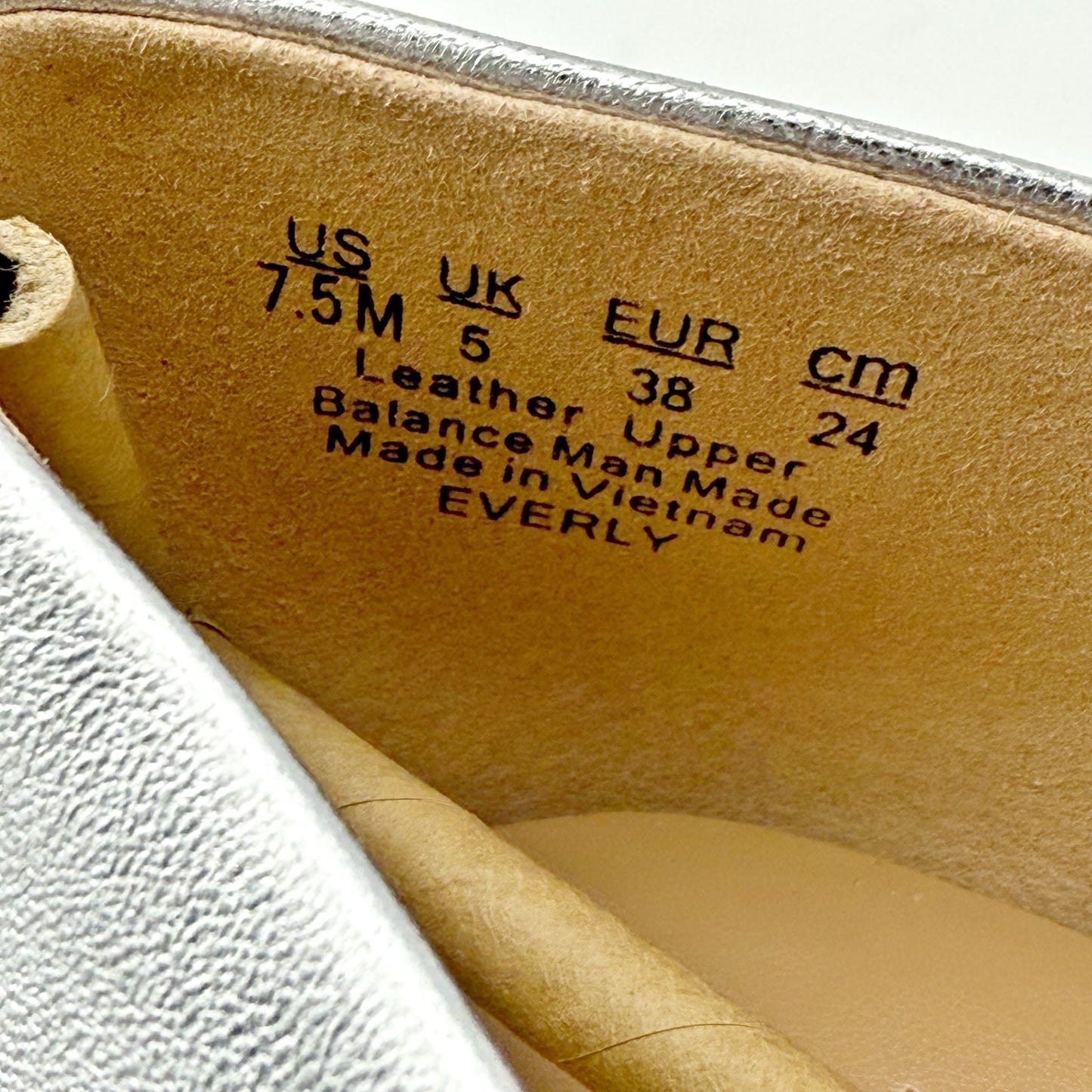 Naturalizer Womens Everly Pumps US 7.5 M EU 38 Silver Leather NIB