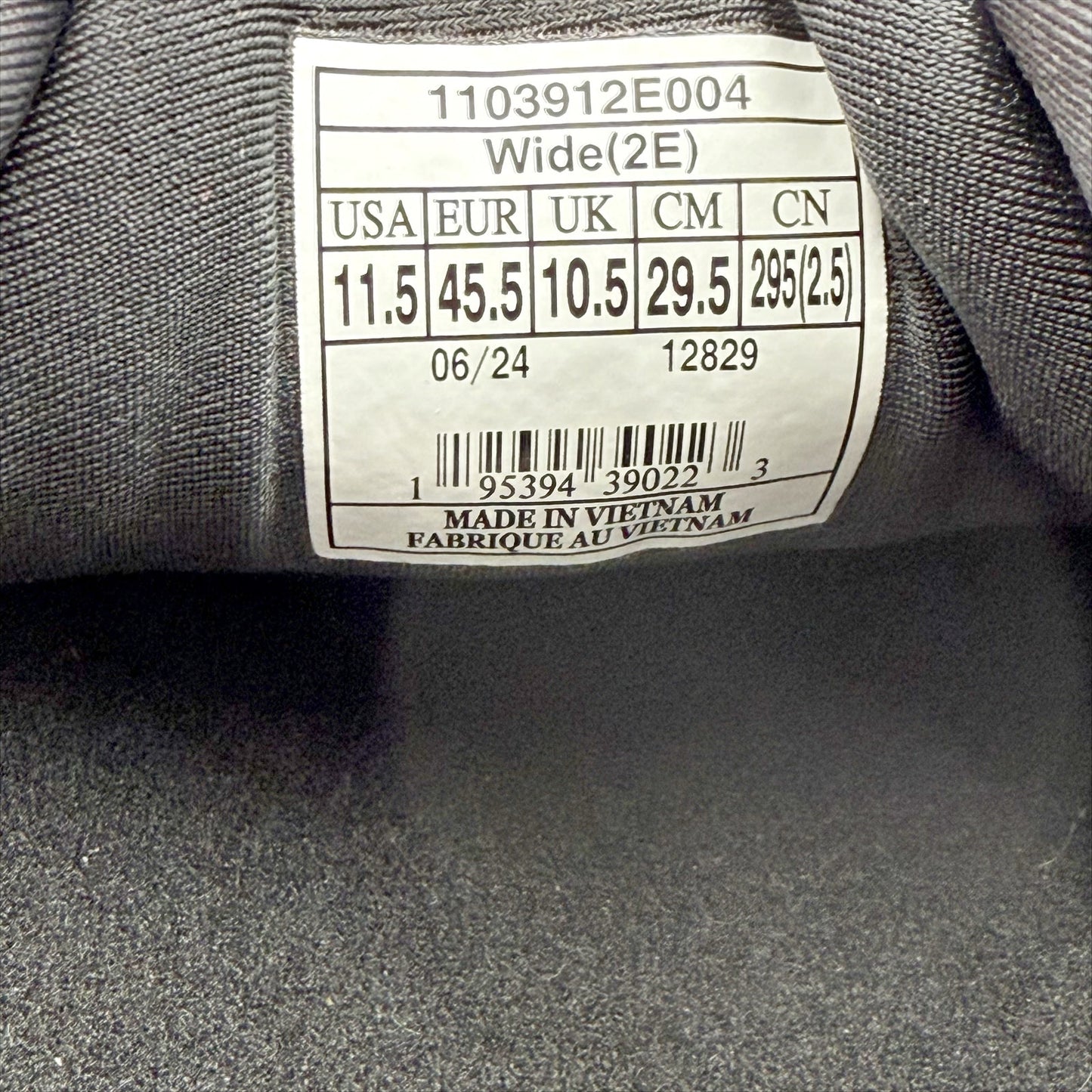 Brooks Mens Adrenaline GTS 23 Running Sneakers US 11.5 Wide Black White NIB