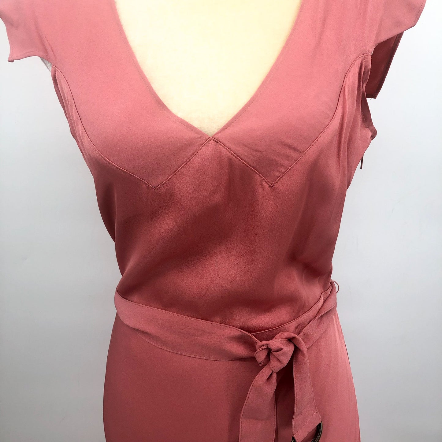 TED BAKER Women's Noemi Midi Dress Size 3 US 8 Dusky Pink V-Neck Bias Cut NWT
