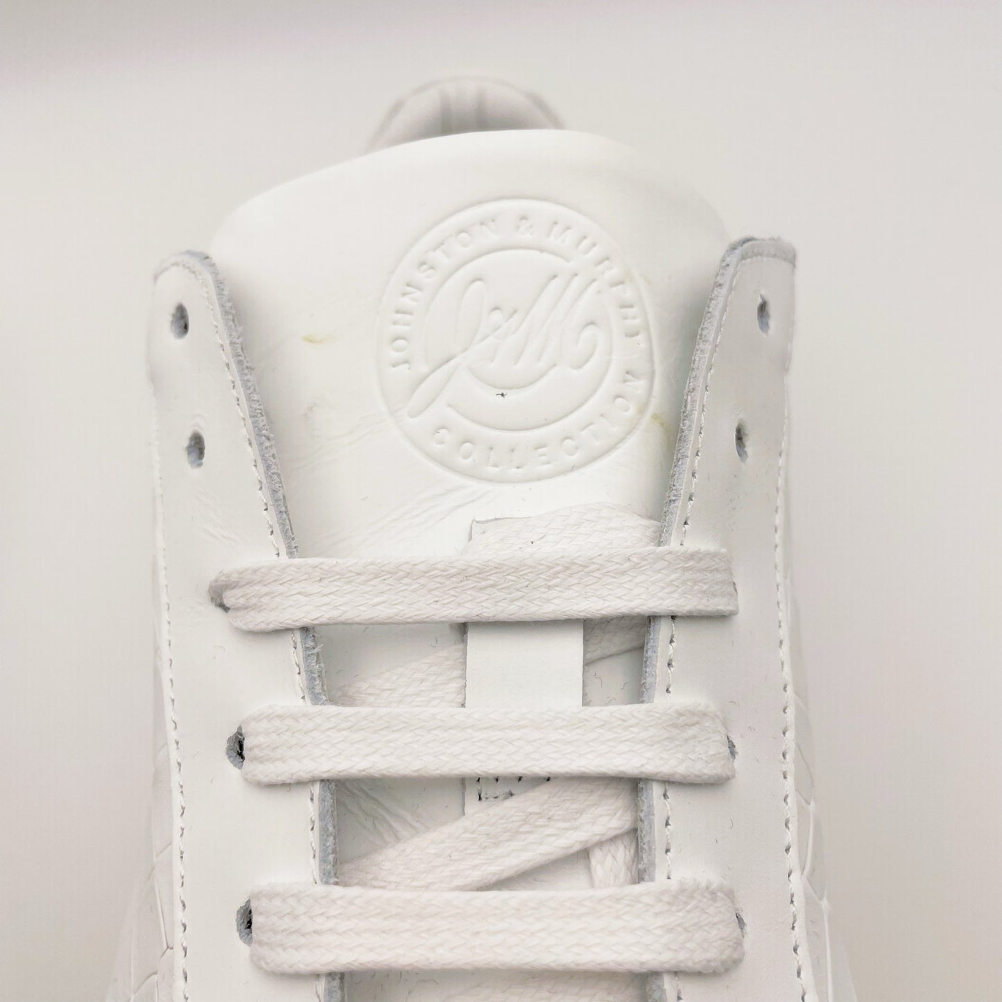 Johnston & Murphy Mens Jake Lace to Toe Sneaker US 8.5 M White NIB