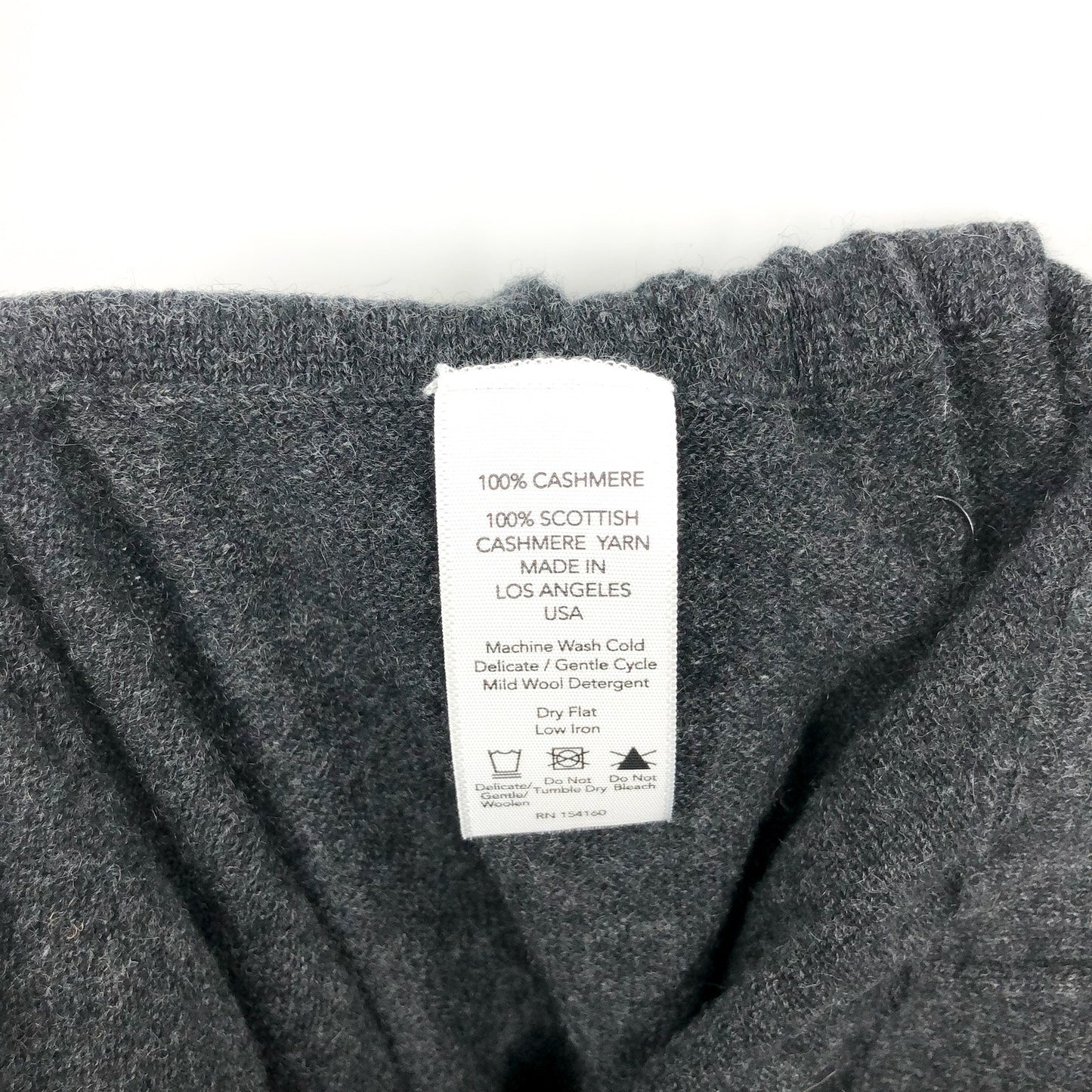 ACTIVE CASHMERE Men's Cashmere Shorts XL Grey Athletic Fit Seamless Charcoal NWT