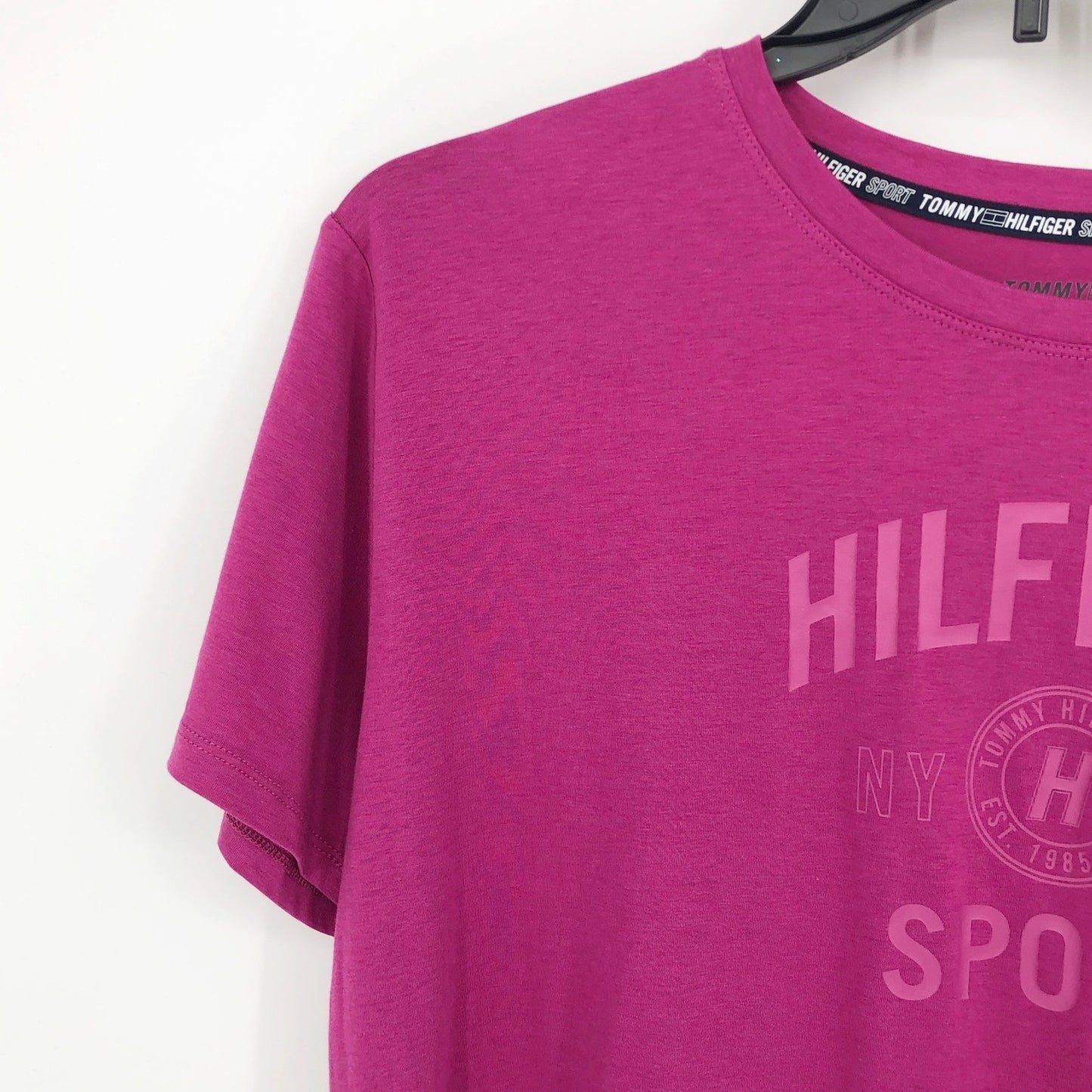 TOMMY HILFIGER SPORT Performance Graphic T-Shirt Small Pink Short Sleeve NWT