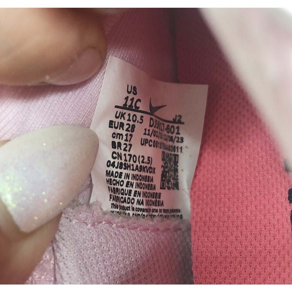 Nike Kids Mercurial Vapor 15 Academy Football Cleats Size 11 Pink Black NWOB