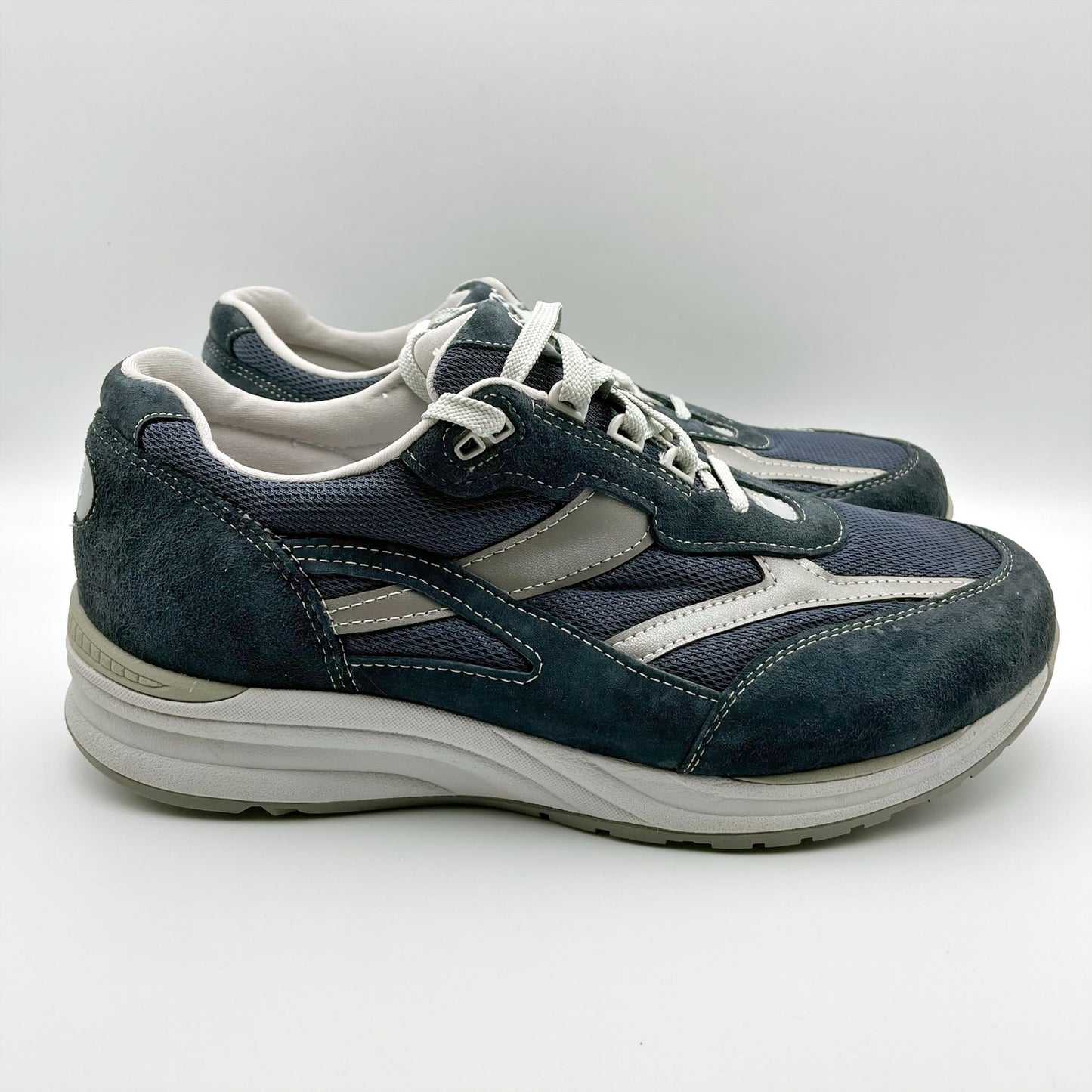 SAS Mens Journey Mesh Sneakers Size US 6.5 M Navy Blue White Suede NIB