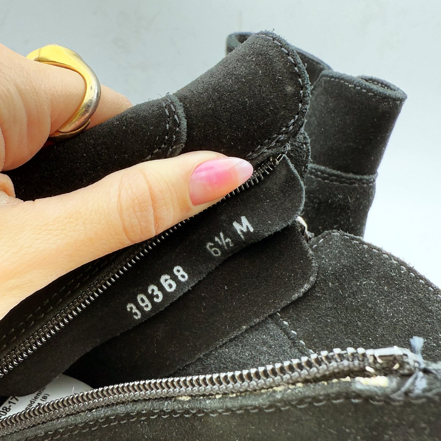 La Canadienne Womens Saria Booties US 6.5 Black Suede Waterproof Dual Zip NWOB