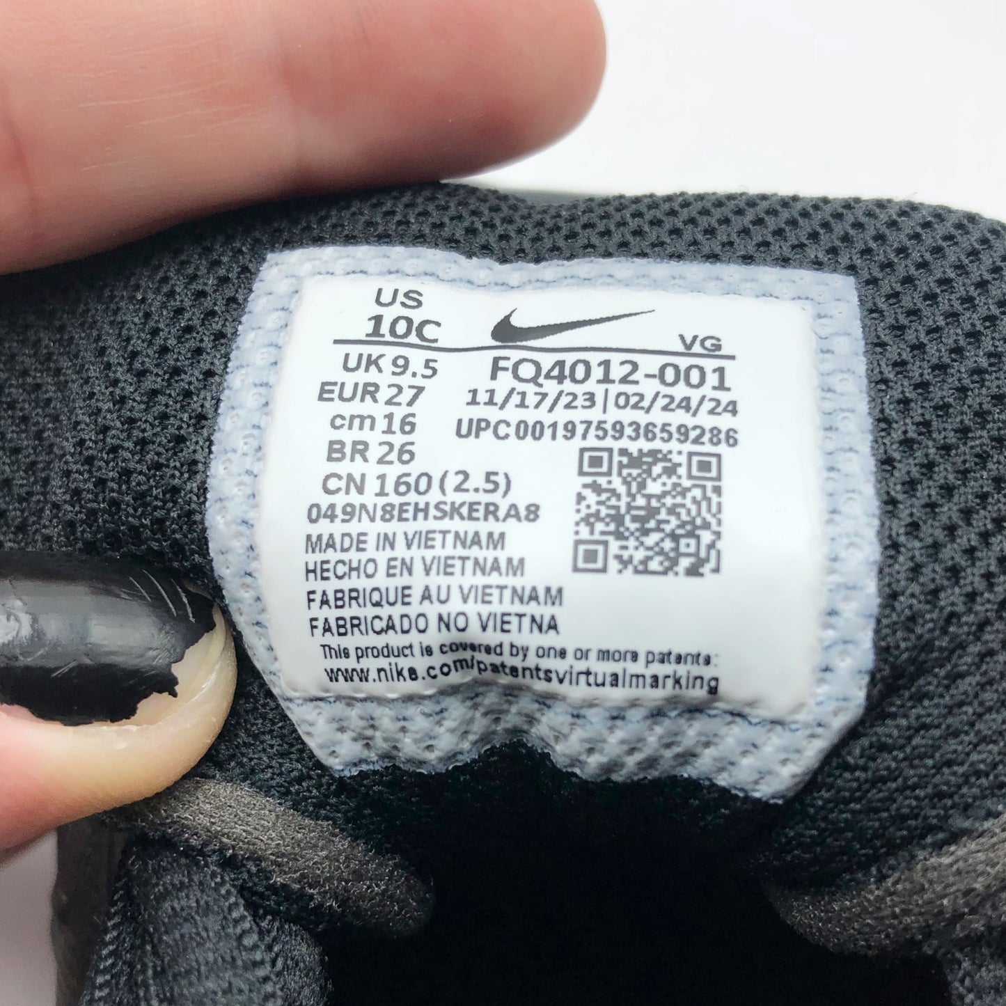 Nike Boys' Alpha Menace 4 Shark Football Cleats Size 10 Black Grey White NWOB