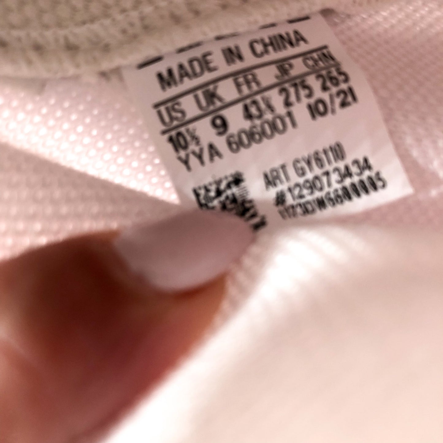 ADIDAS STELLA MCCARTNEY Womens Ultraboost 22 Athletic Shoes 10.5 White Black NIB