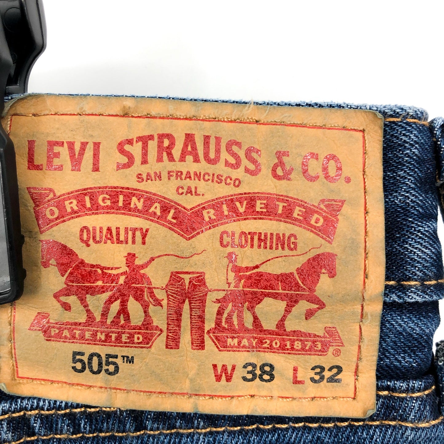 LEVI'S Mens 505 Regular Fit Jeans 38x32 Dark Stonewash Blue Non-Stretch NWT