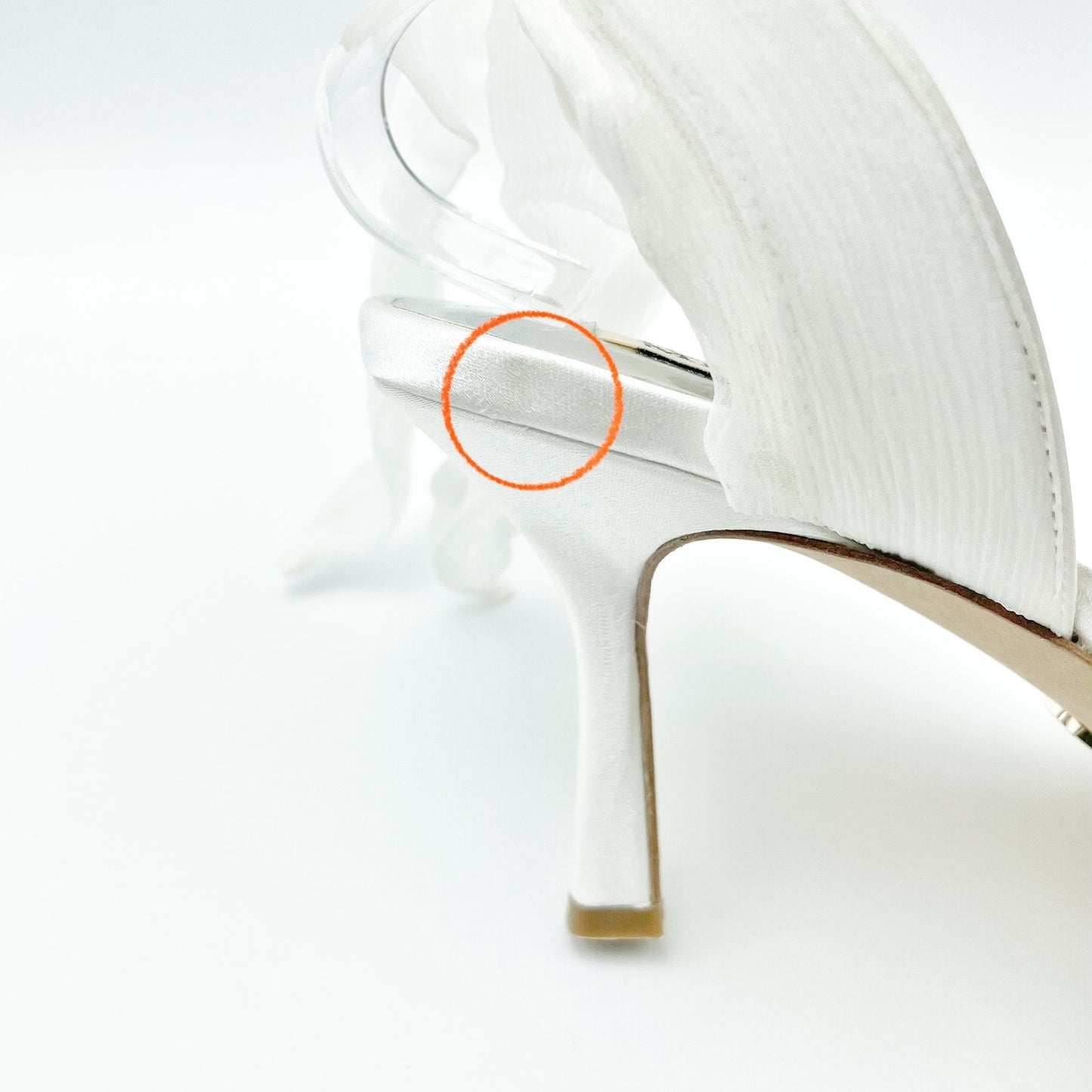 Badgley Mischka Womens Blaze Satin Bow Stiletto Heels US 7.5 M EU 38 White NWOB