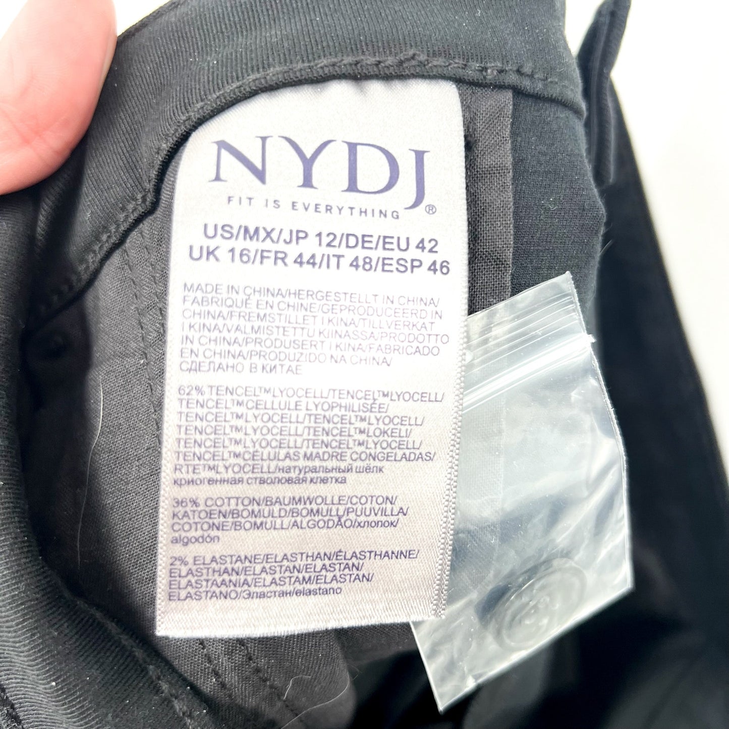 NYDJ Women's Bermuda Shorts Size 12 Black Stretch Twill Knee Length NWT