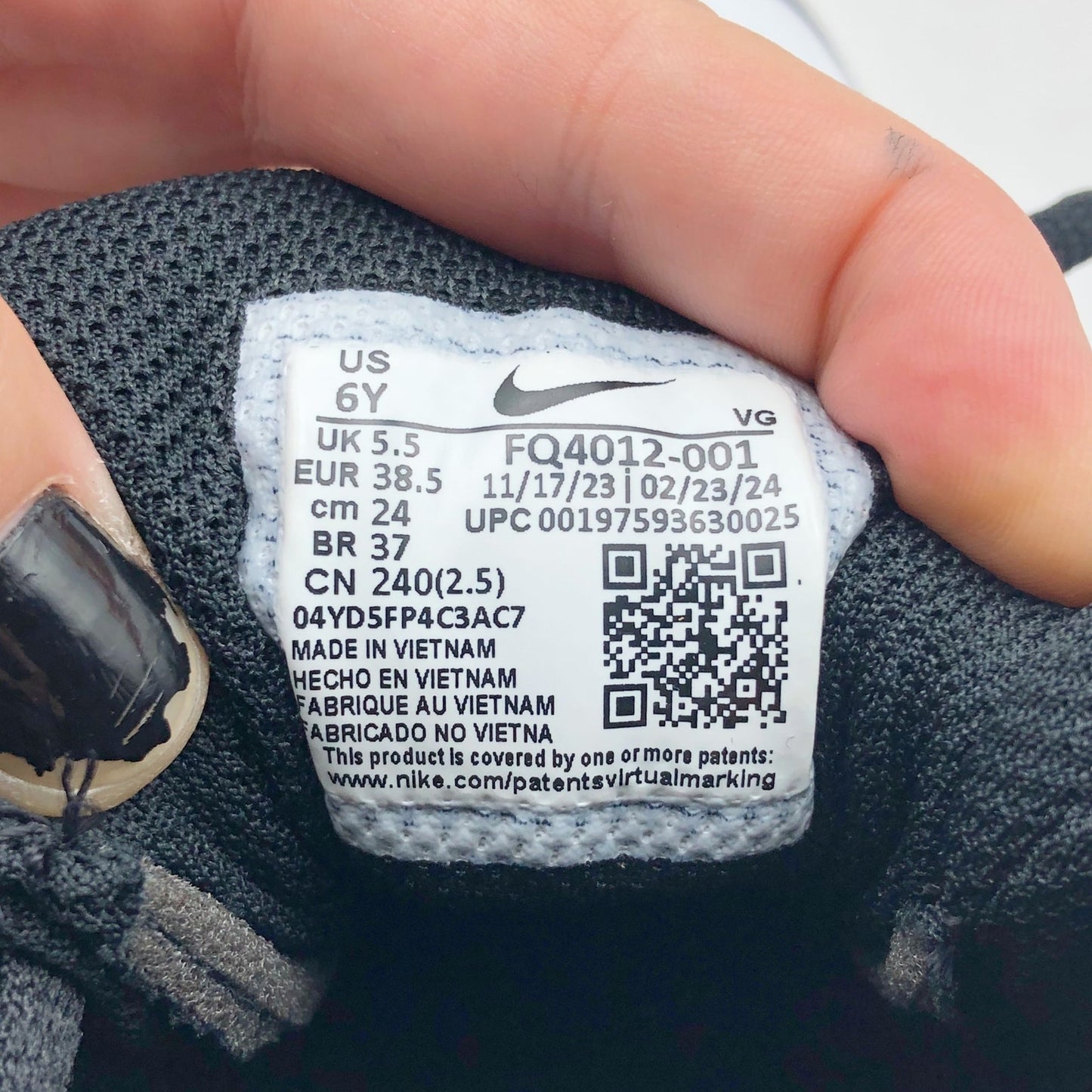 Nike Kids Alpha Menace 4 Shark Football Cleats Size 6 Black Grey White NWOB