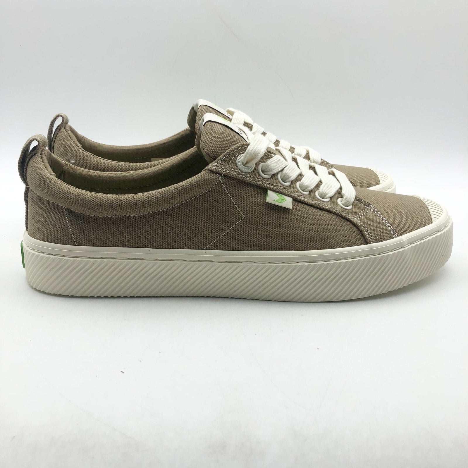 Cariuma Women's OCA Low Sneaker Size 9 Brown Burnt Sand Canvas NIB