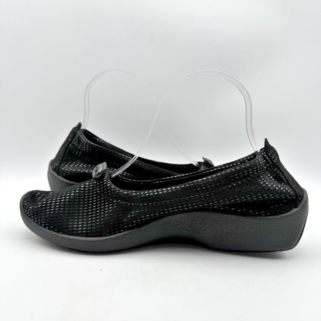 Arcopedico Womens L14 Slip On Flats EU 36 US 5.5-6 Black Water Resistant NWOB