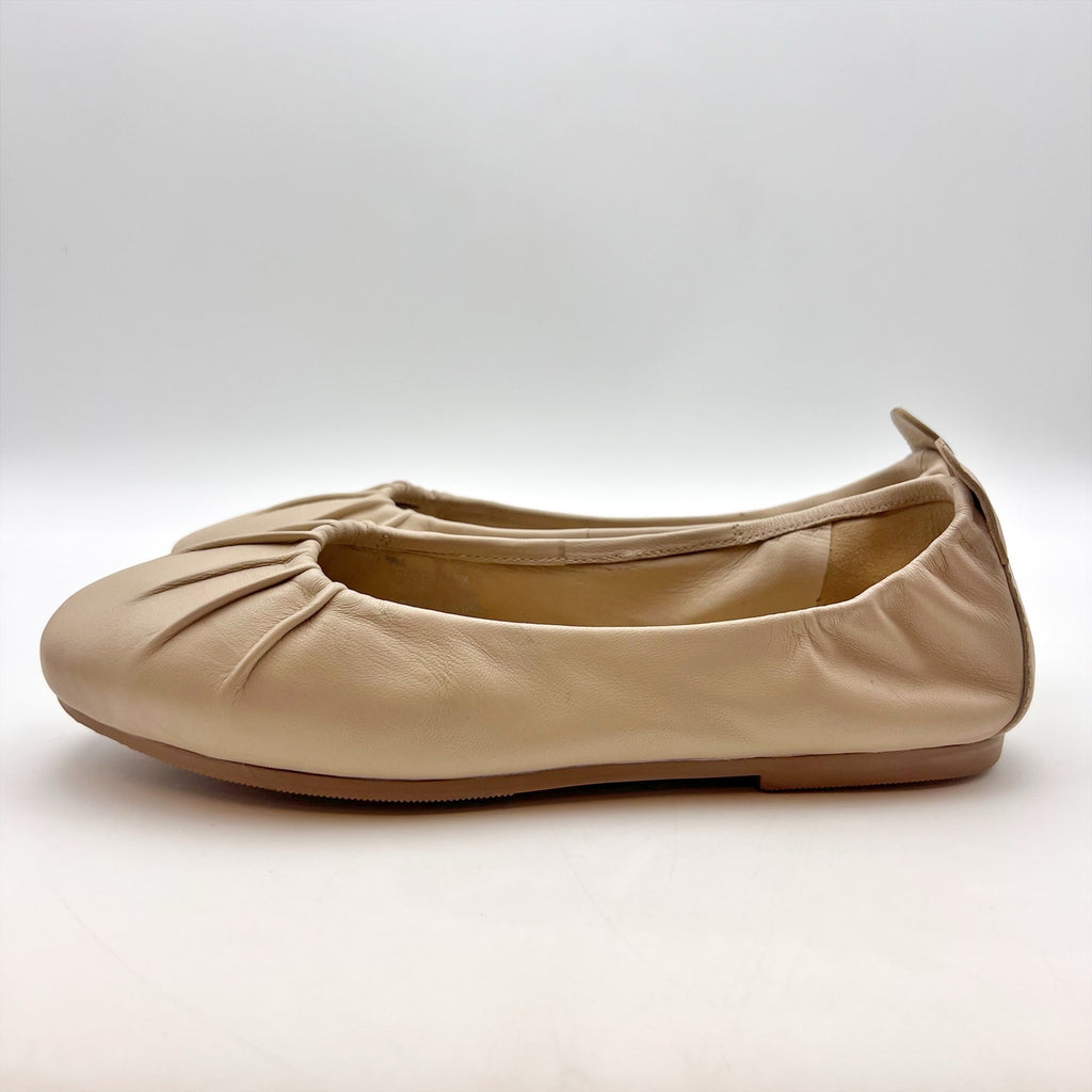 Coldwater Creek Womens Walk With Me Flex Ballet Flats Size 7 Beige Leather NIB