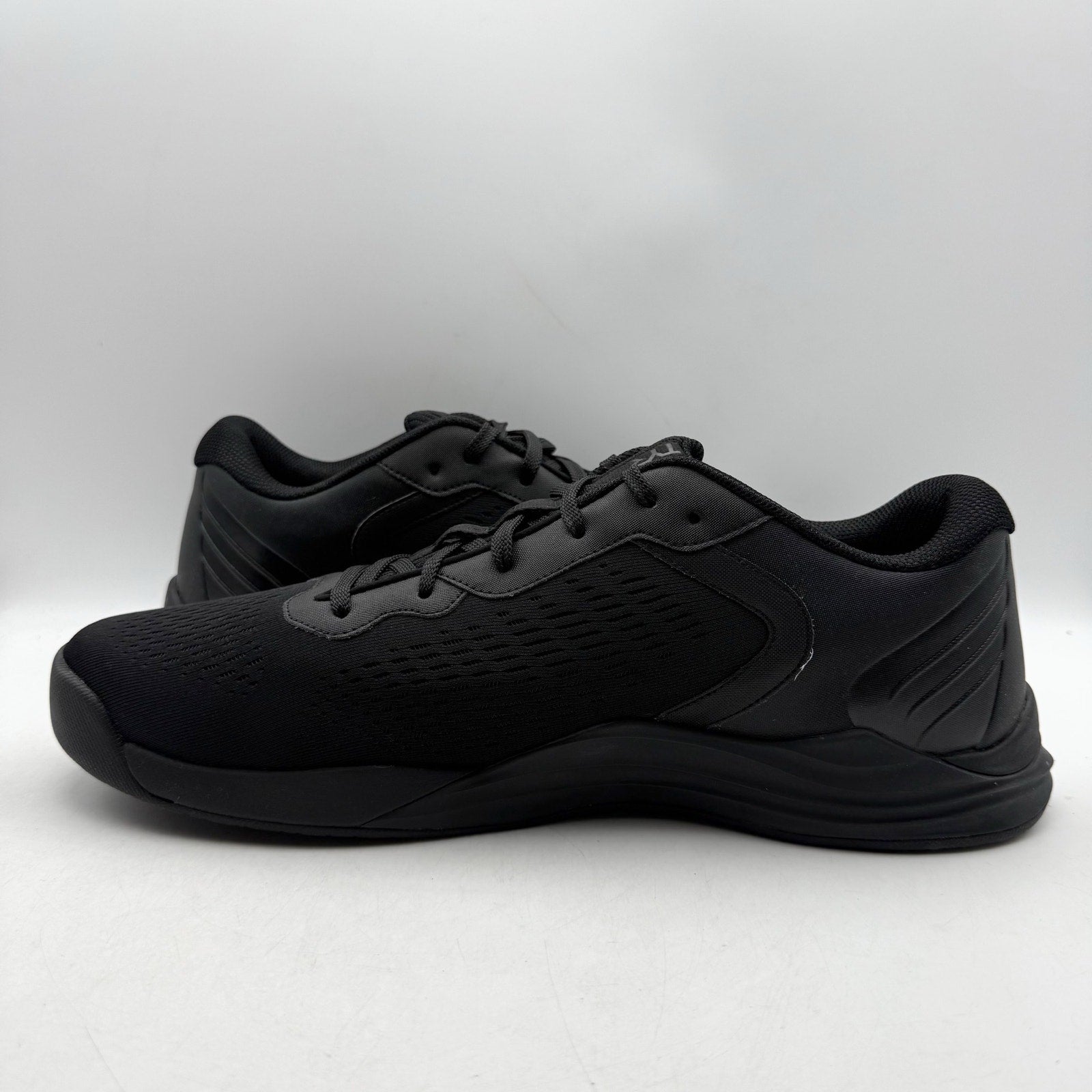 TYR Mens CXT-1 Turf Trainer Sneakers US 8.5 Black Athletic Shoes NWOB