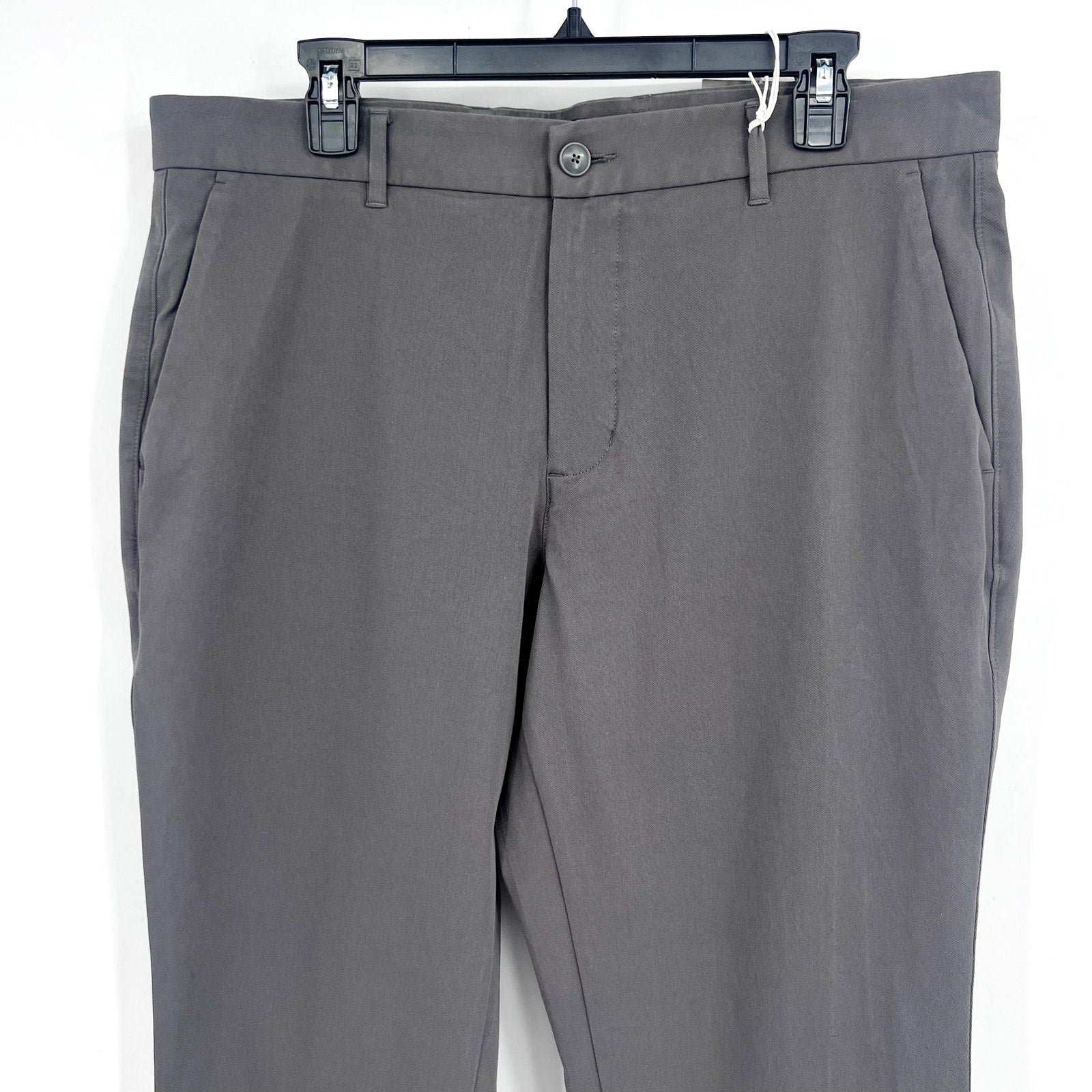 EVERLANE Uniform Mens Performance Chino Pants 34x30 Slate Grey Athletic Fit NWT