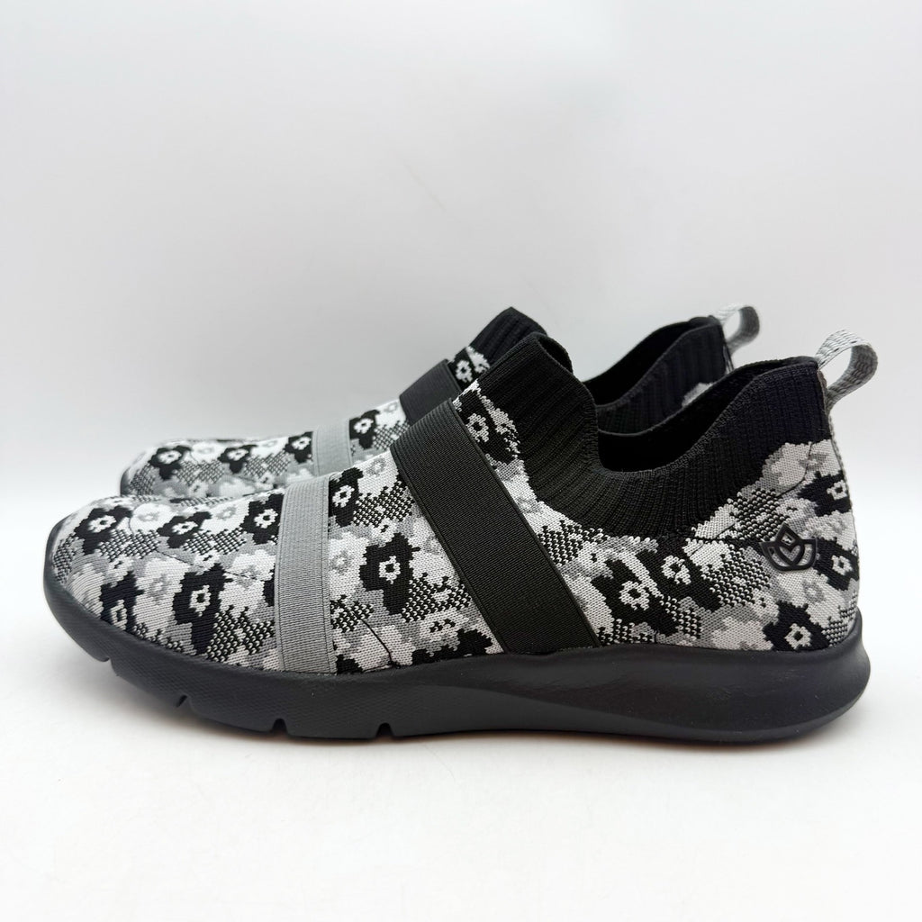 Spenco Womens Karma Stretch Sneakers US 8 Wide EU 38.5 Black Floral NIB