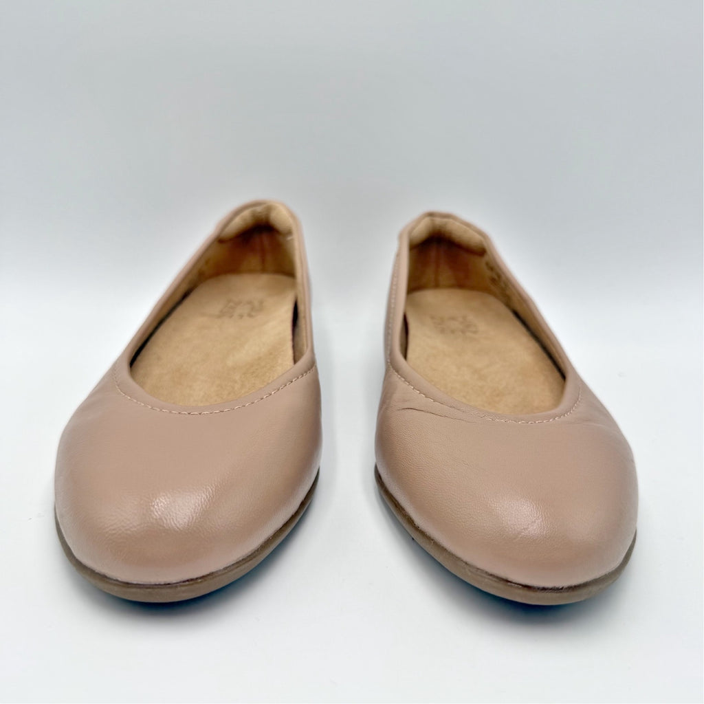 Naturalizer Womens Vivienne Ballet Flats Size 7.5 Wide Blush Nude Leather NWOB