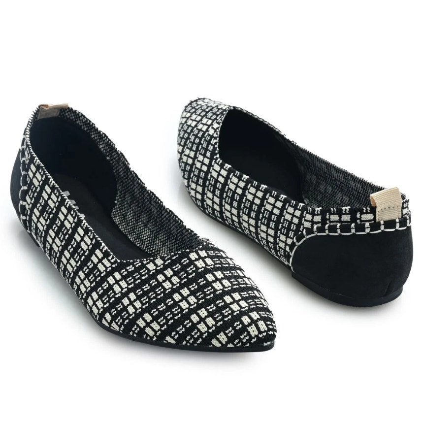 MIA Womens Lissy Fly Ballet Flats Size 6.5 M Black White Plaid Knit NWOB