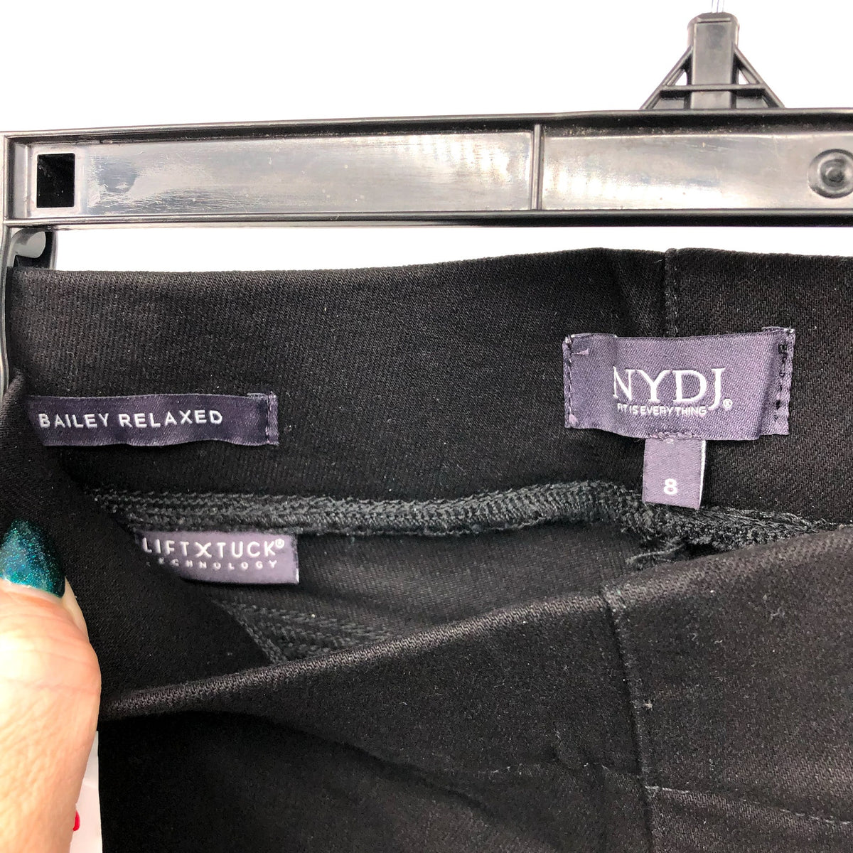 NYDJ Women's Bailey Relaxed Straight Jeans Size 8 Black Rinse Pull On NWT