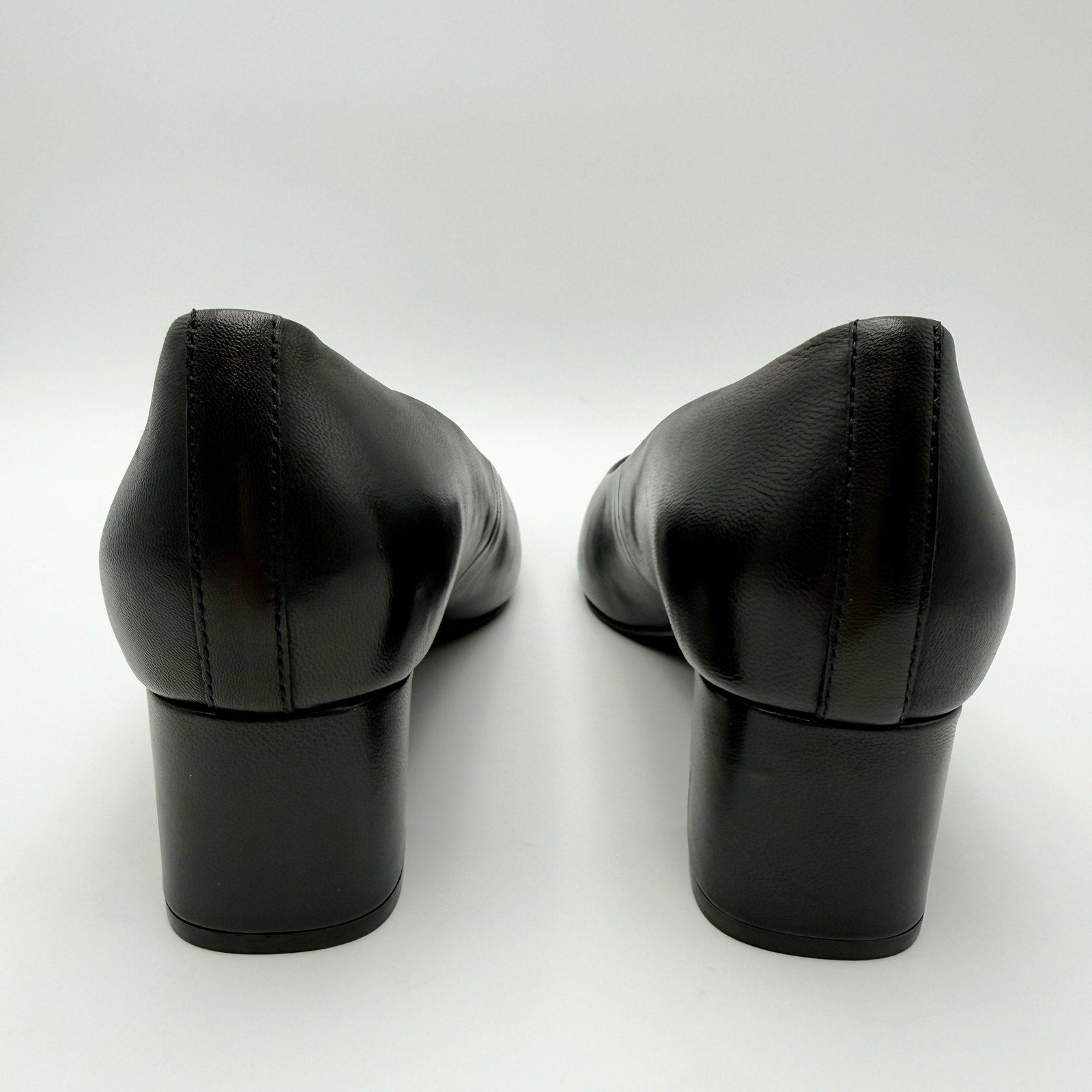 Trotters Womens Daria Pumps Size 9 WW Black Leather Heels NIB