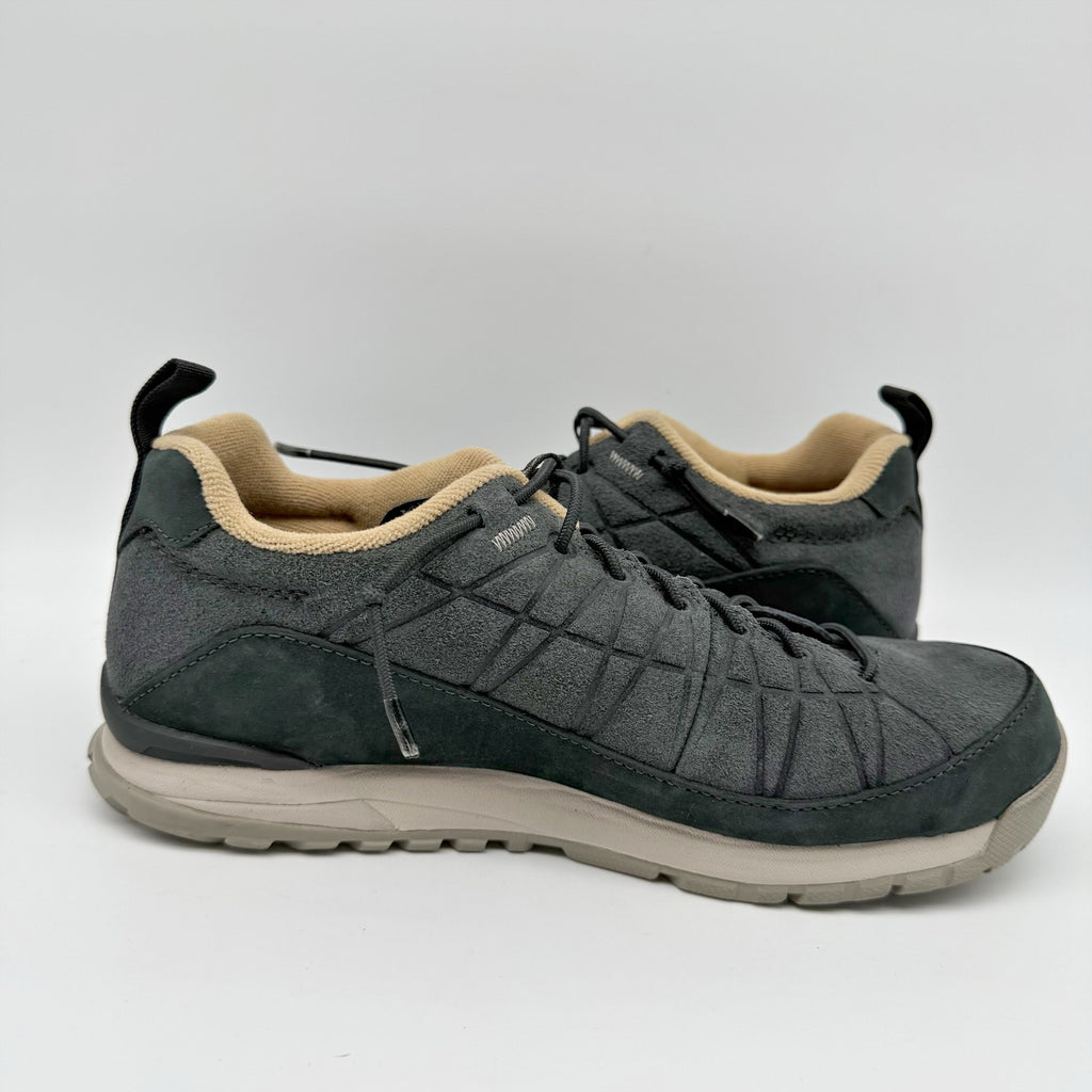 Oboz Womens Jeannette Low Top Sneakers US 8.5 EU 39.5 Black Athletic NWOB