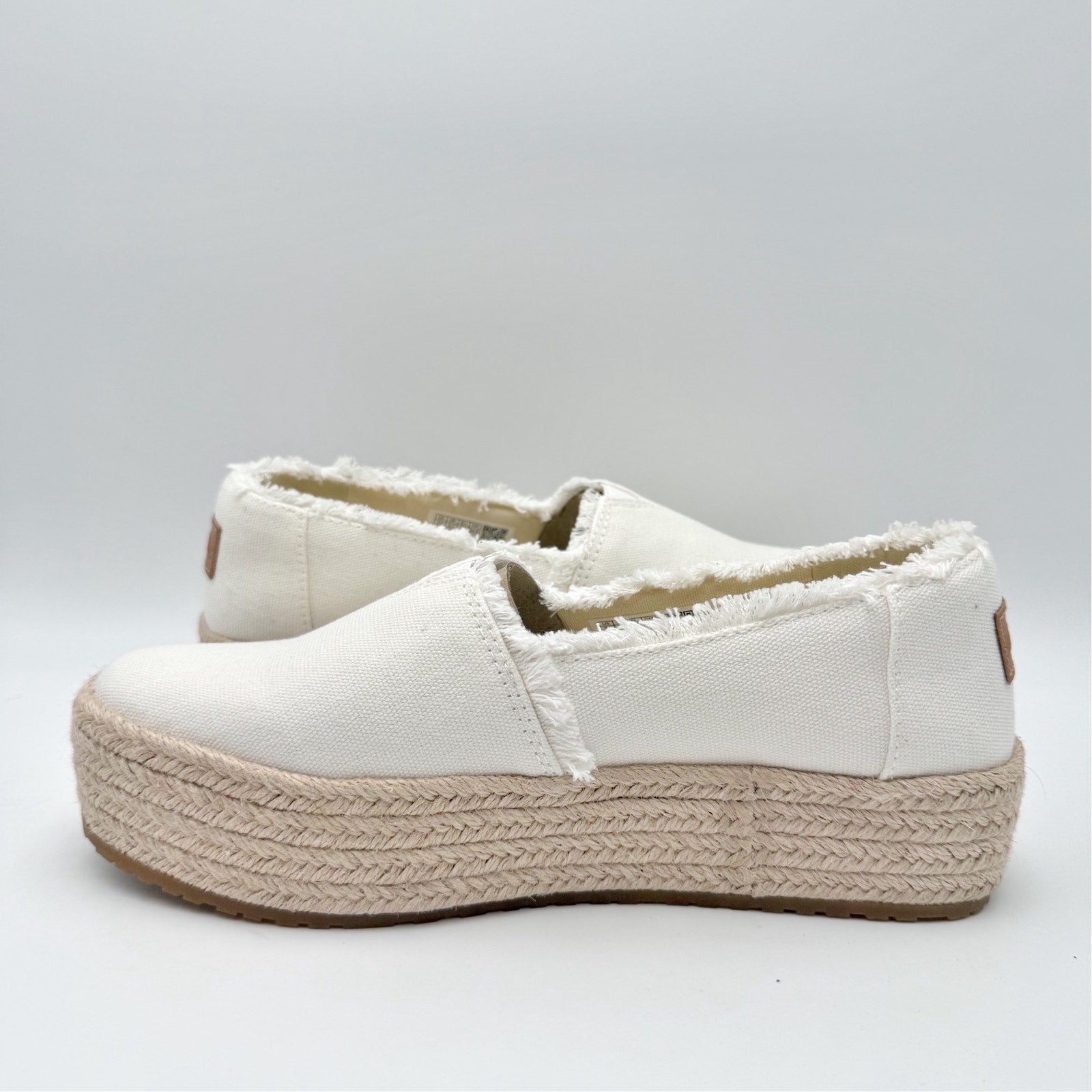 TOMS Womens Valencia Platform Slip On Shoes Size 7.5 White Canvas Casual NWOB