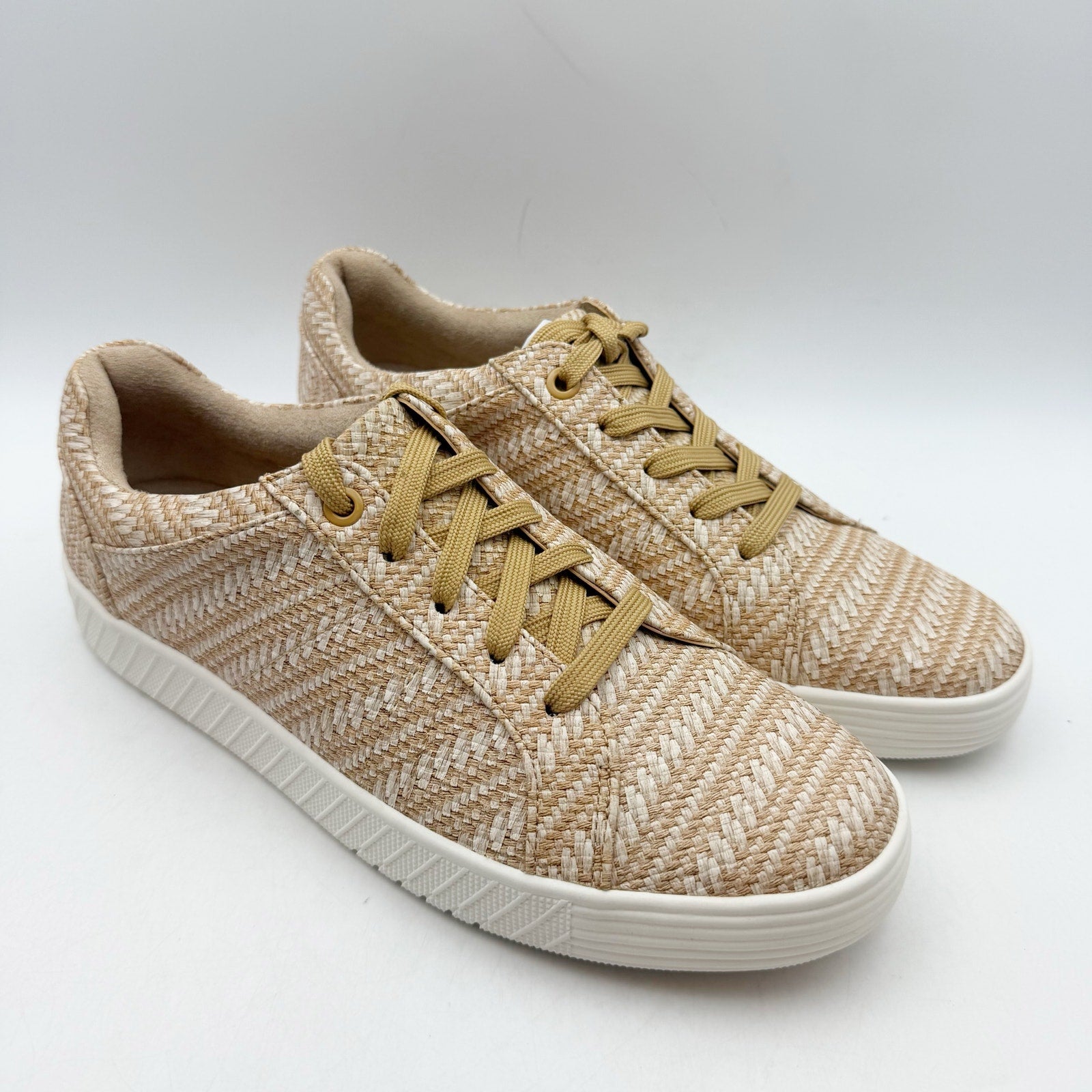 SOUL Naturalizer Womens Neela Sneakers US 8 M EU 38.5 Beige Woven NIB