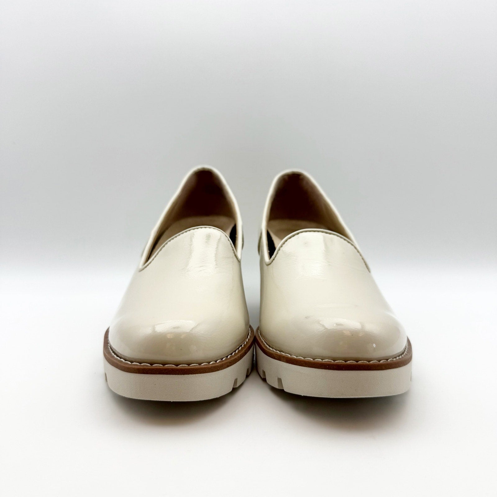 Vionic Women's Willa Wedge Slip on Shoes Size 9.5 WIDE Cream Patent Leather NIB