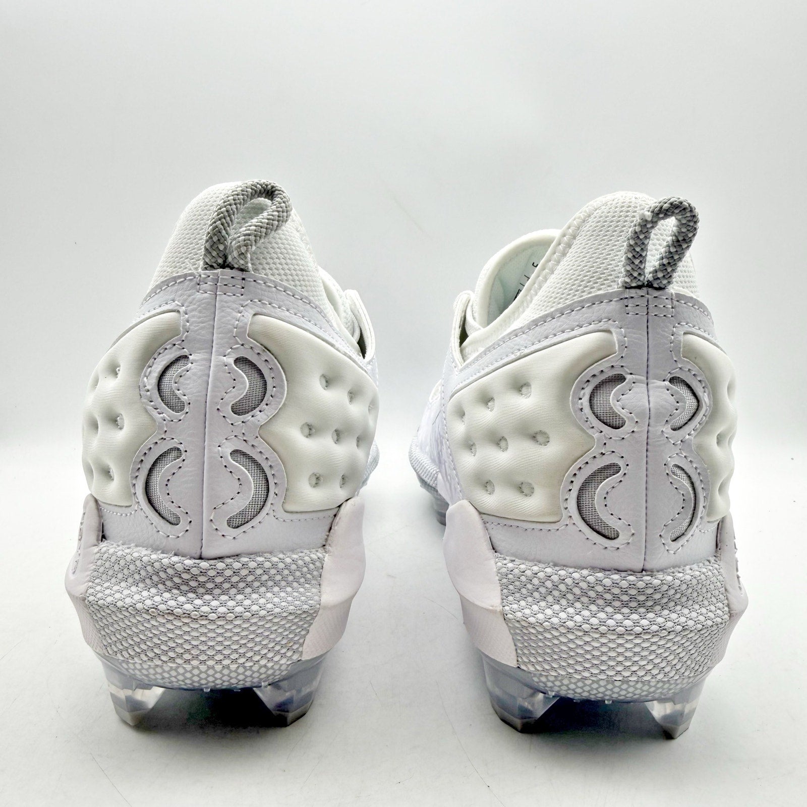 Under Armour Mens Harper 8 Elite Baseball Cleats Size 6.5 EU 39 White Grey NWOB