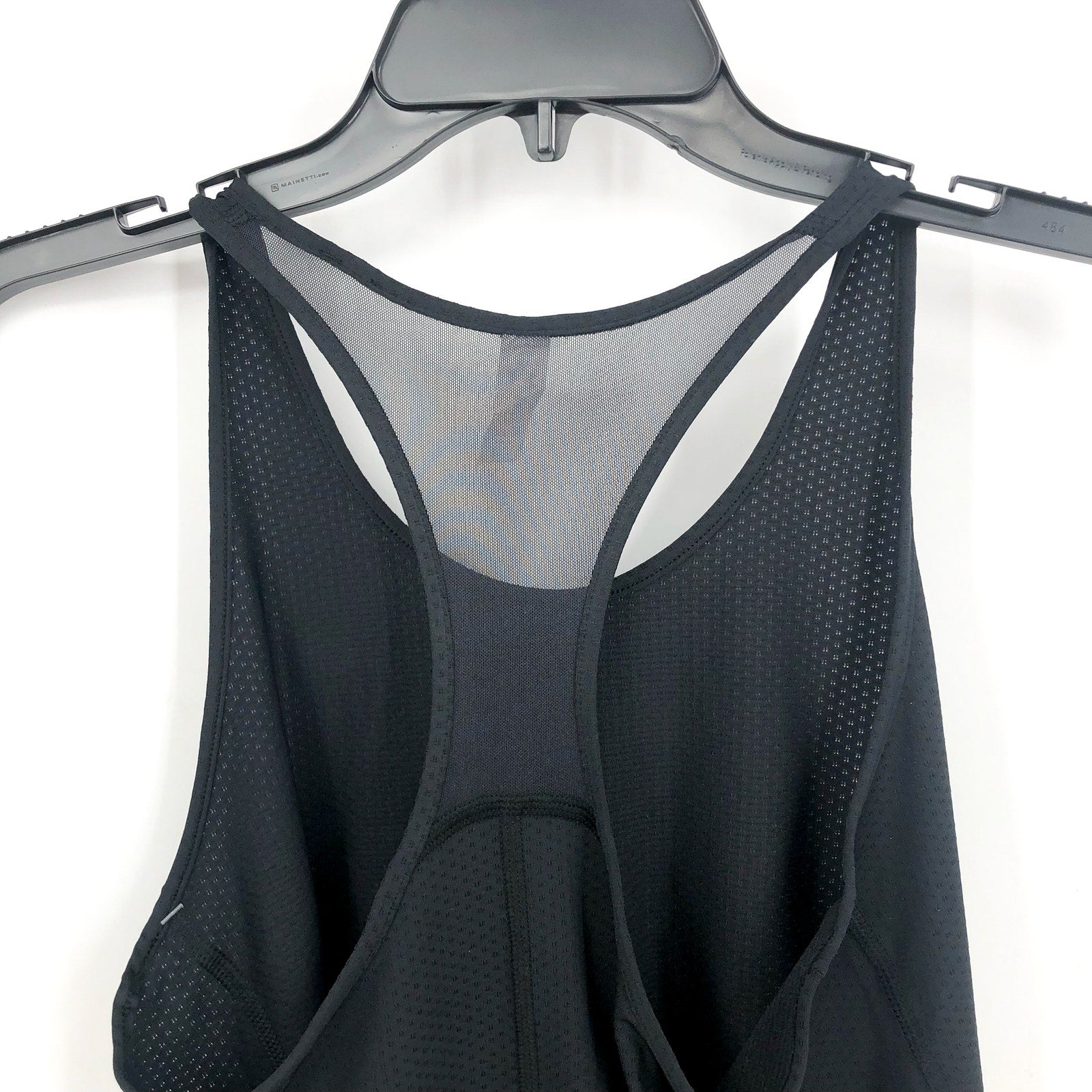 UNDER ARMOUR Women's Heatgear Racer Tank Top Small Black NWT