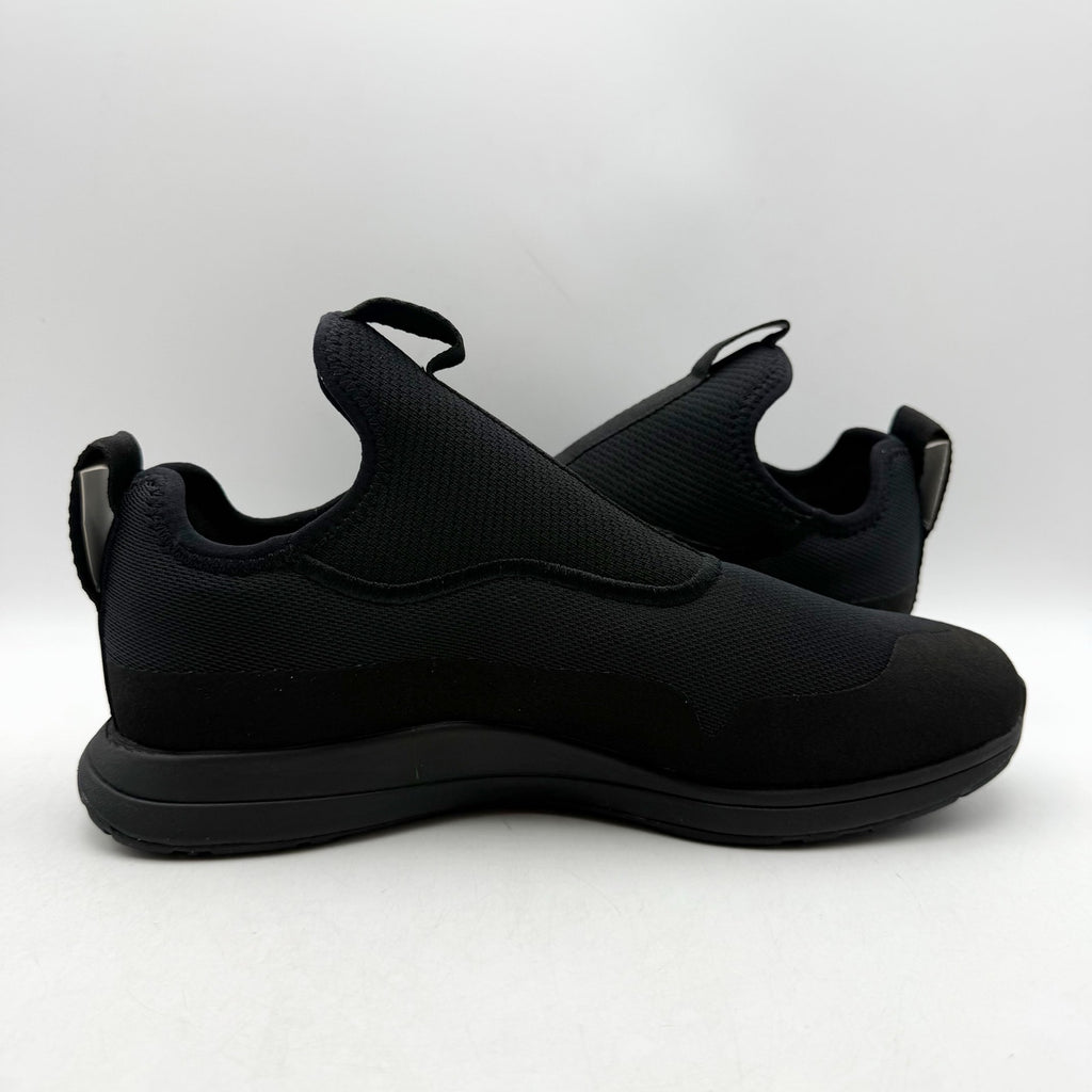 YORK The Gail Slip On Sneakers Mens 8 Womens 9.5 Black Recovery Trainer NIB