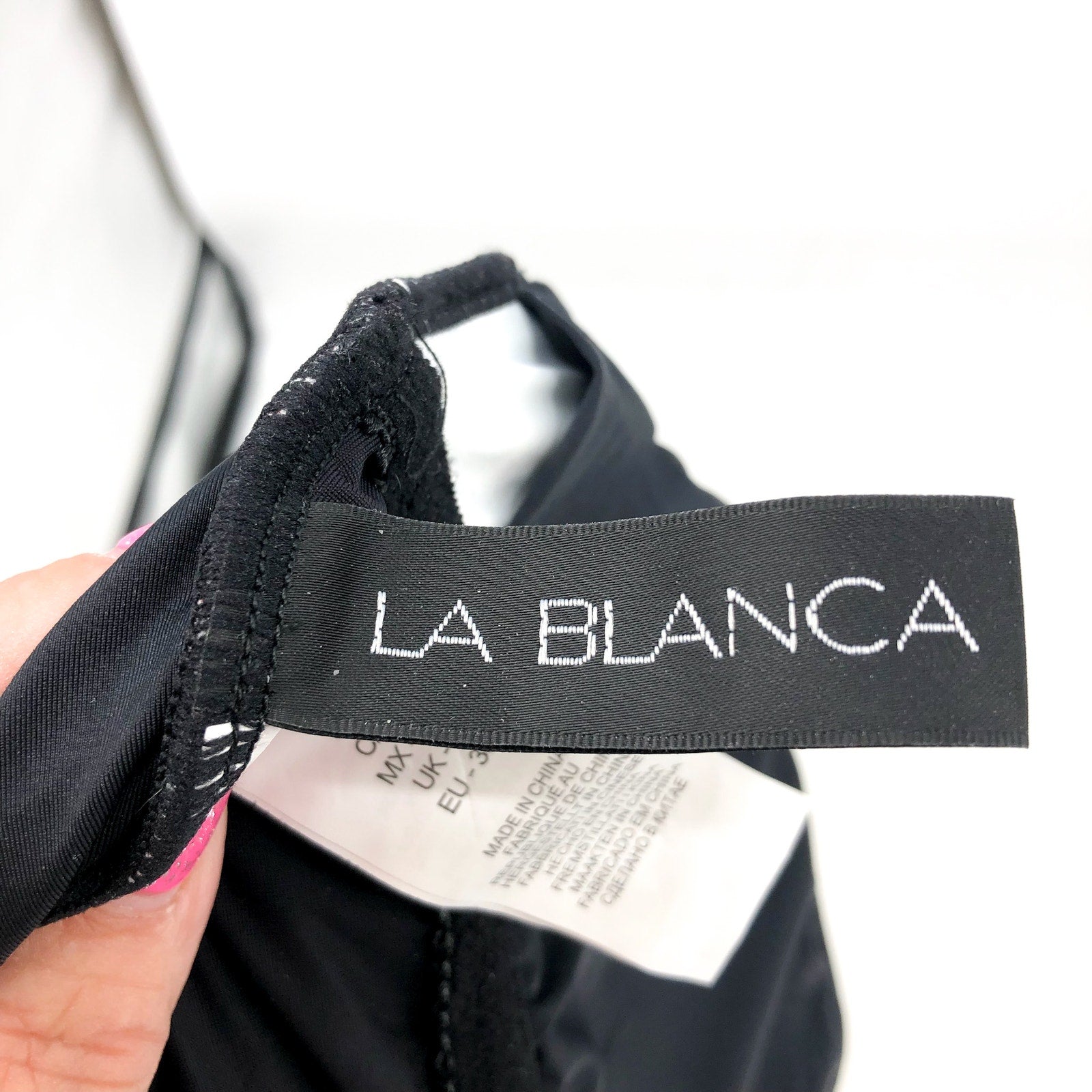 LA BLANCA One Shoulder One-Piece Size 4 Black Nightfall Blooms Tummy Control NWT