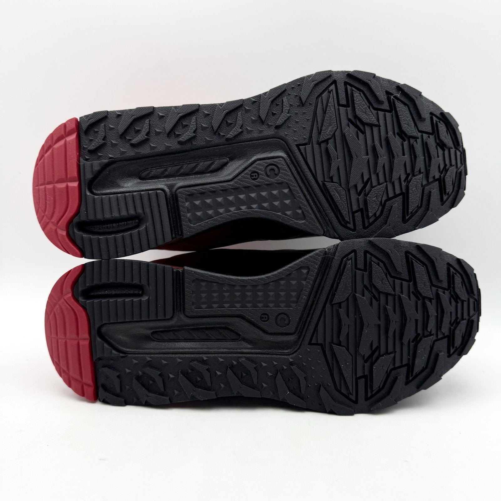 Puma Mens Ferrari Mirage Sport Sneakers US 7 EU 39 Black Red Athletic NIB