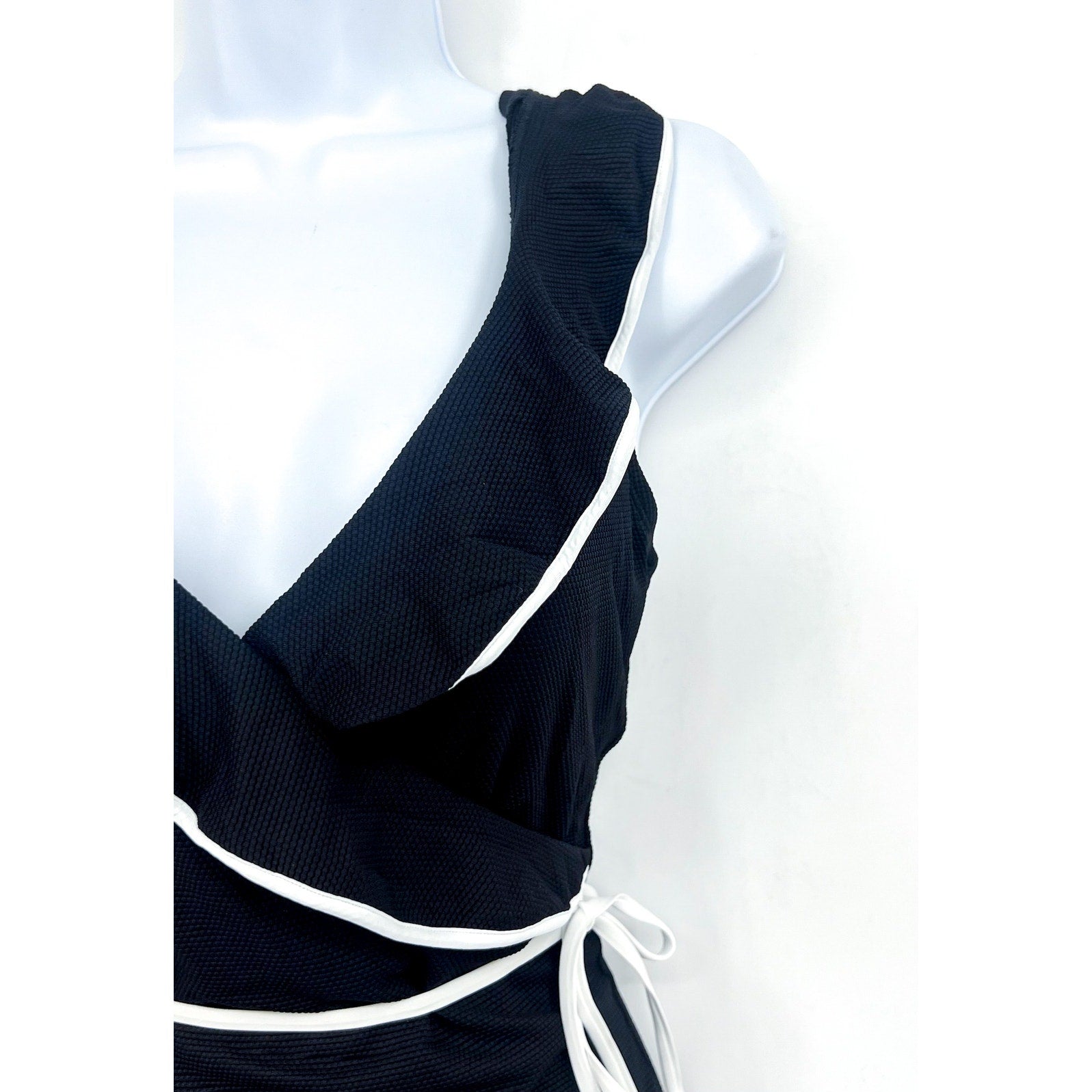 TOMMY BAHAMA Cabana Wrap-Front One-Piece Swimsuit 8 Black Island Cays NWT
