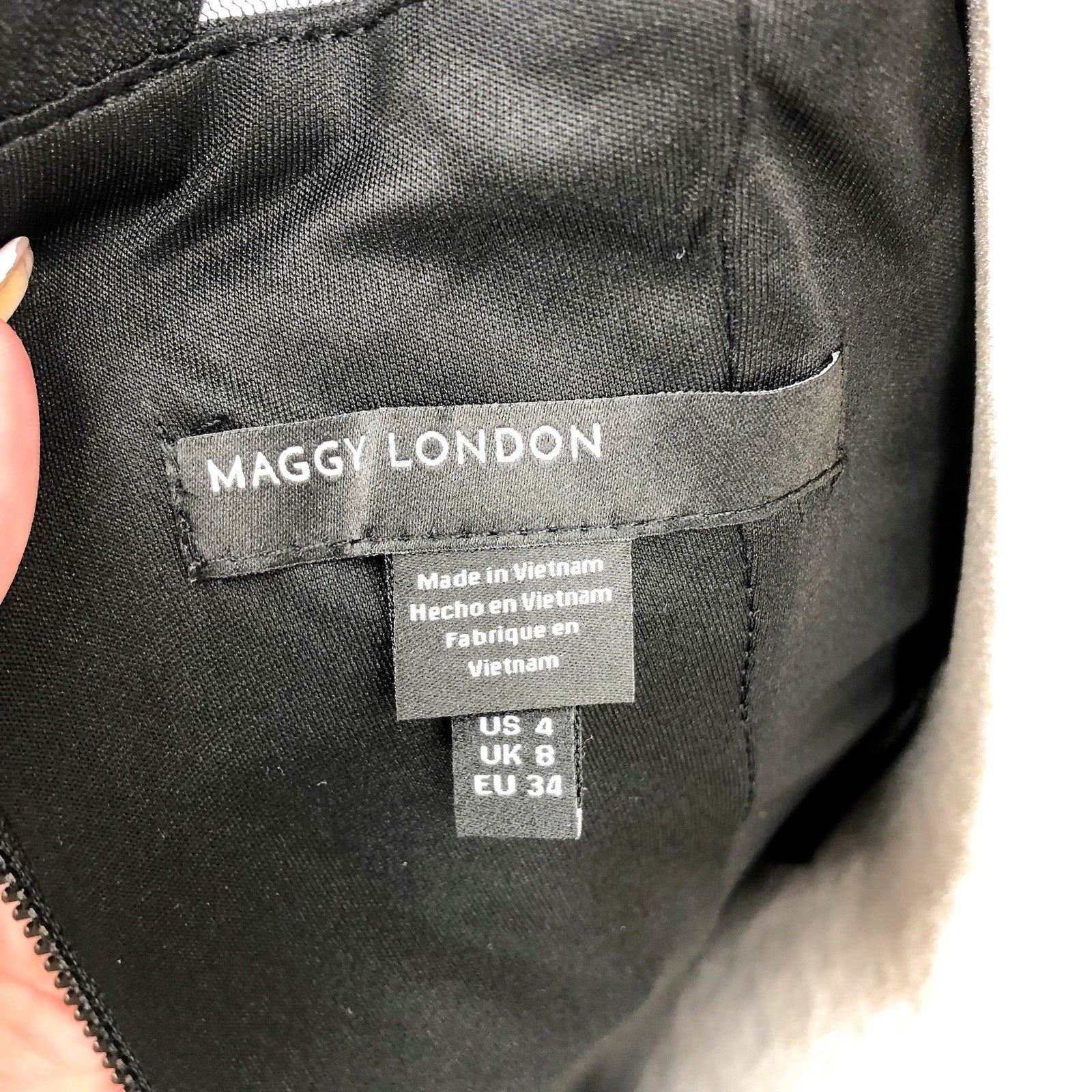MAGGY LONDON Women's Short Sleeve Illusion Sheath Dress Size 4 Black V Back NWT