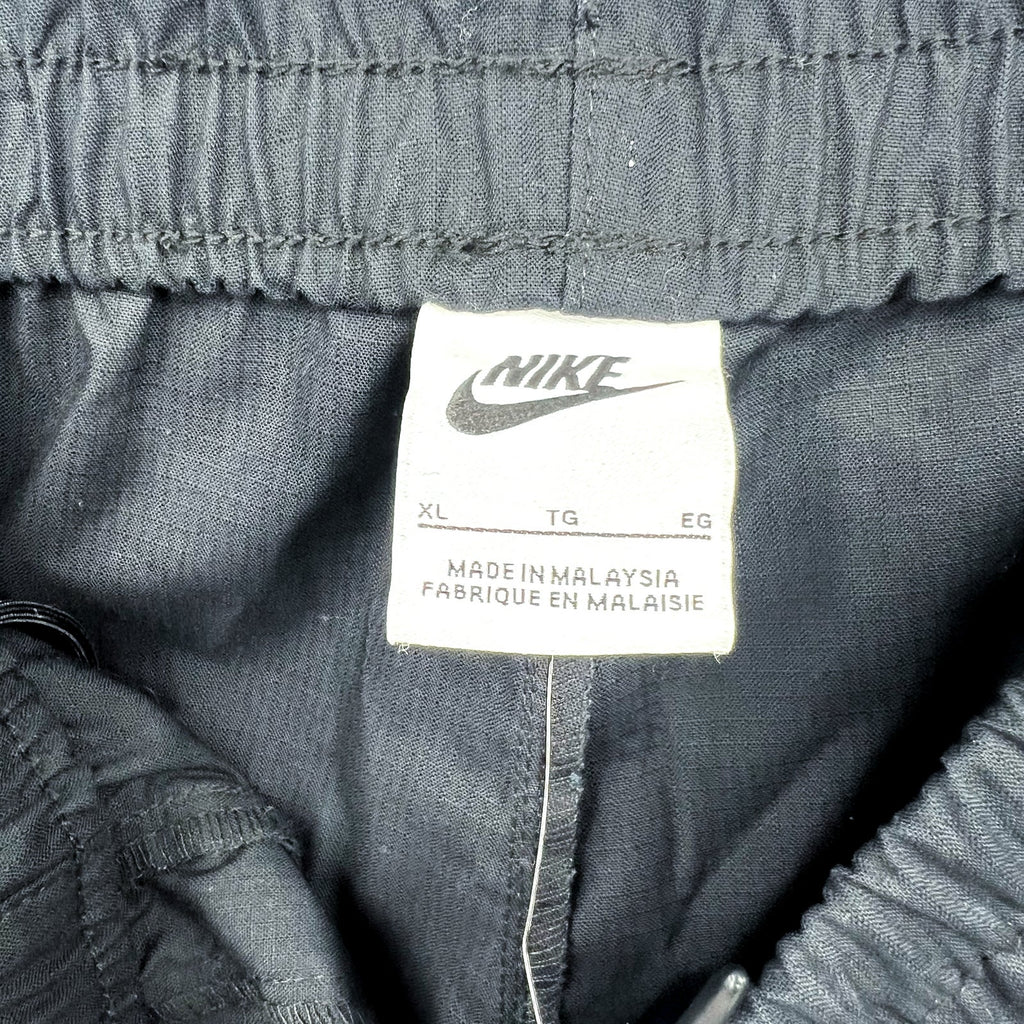 Nike Womens Sportswear Everything Wovens Cargo Pants XL Black Mid-Rise NWT