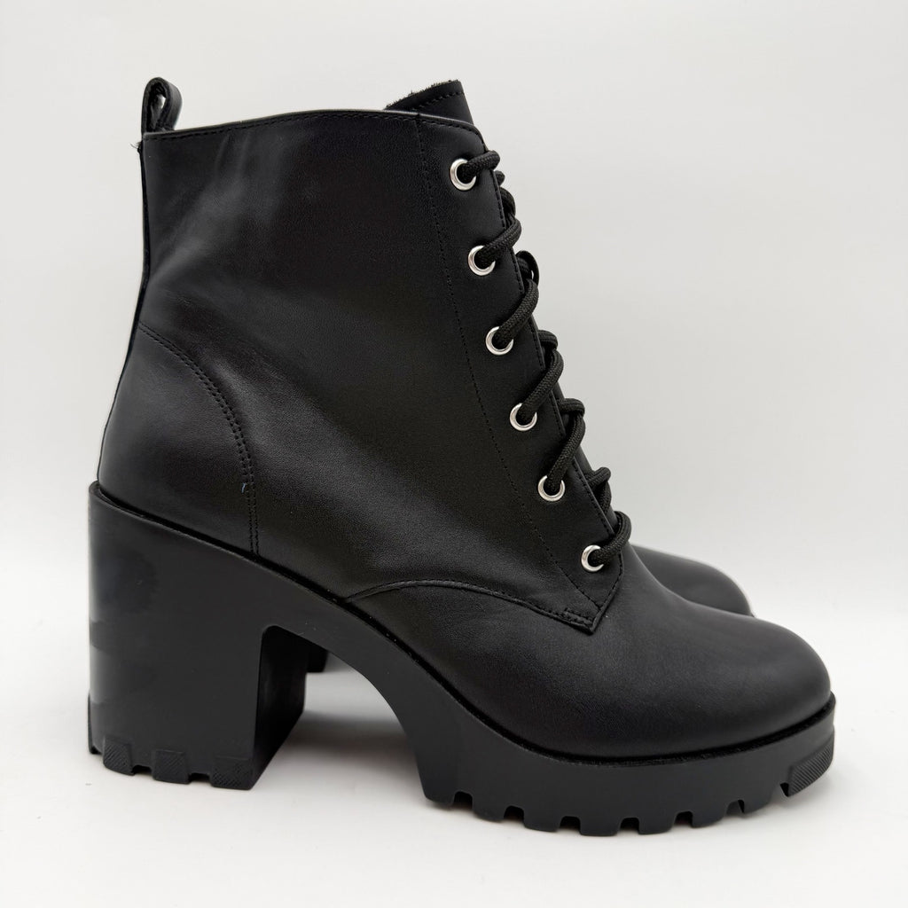BP. Womens Masson Heeled Booties Size 8.5 M Black Leather Lace Up NWOB