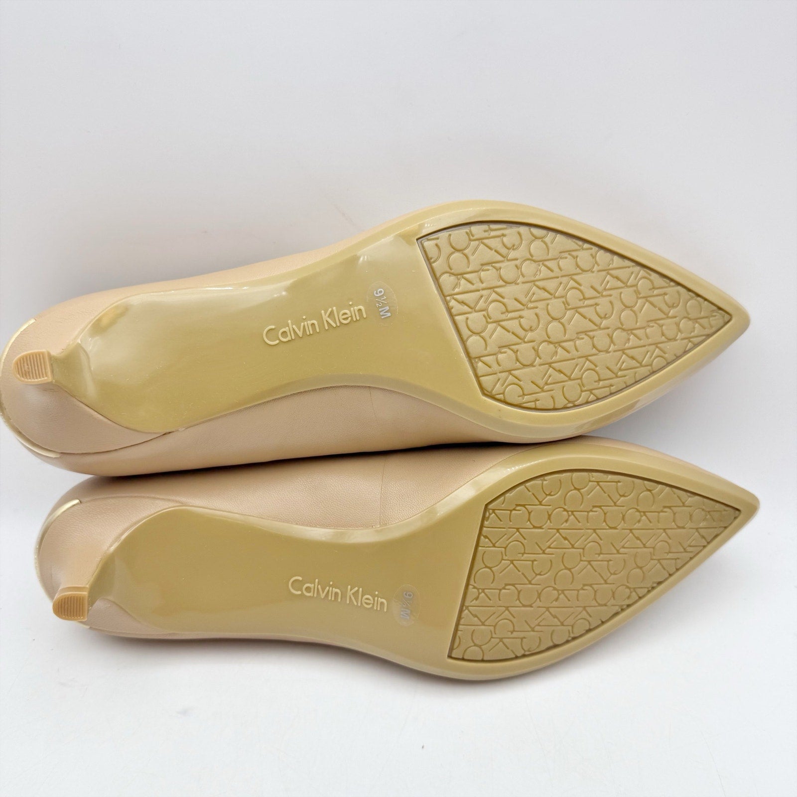 Calvin Klein Womens Gabrianna Pumps Size 9.5 M Sand Beige Leather Heels NWOB