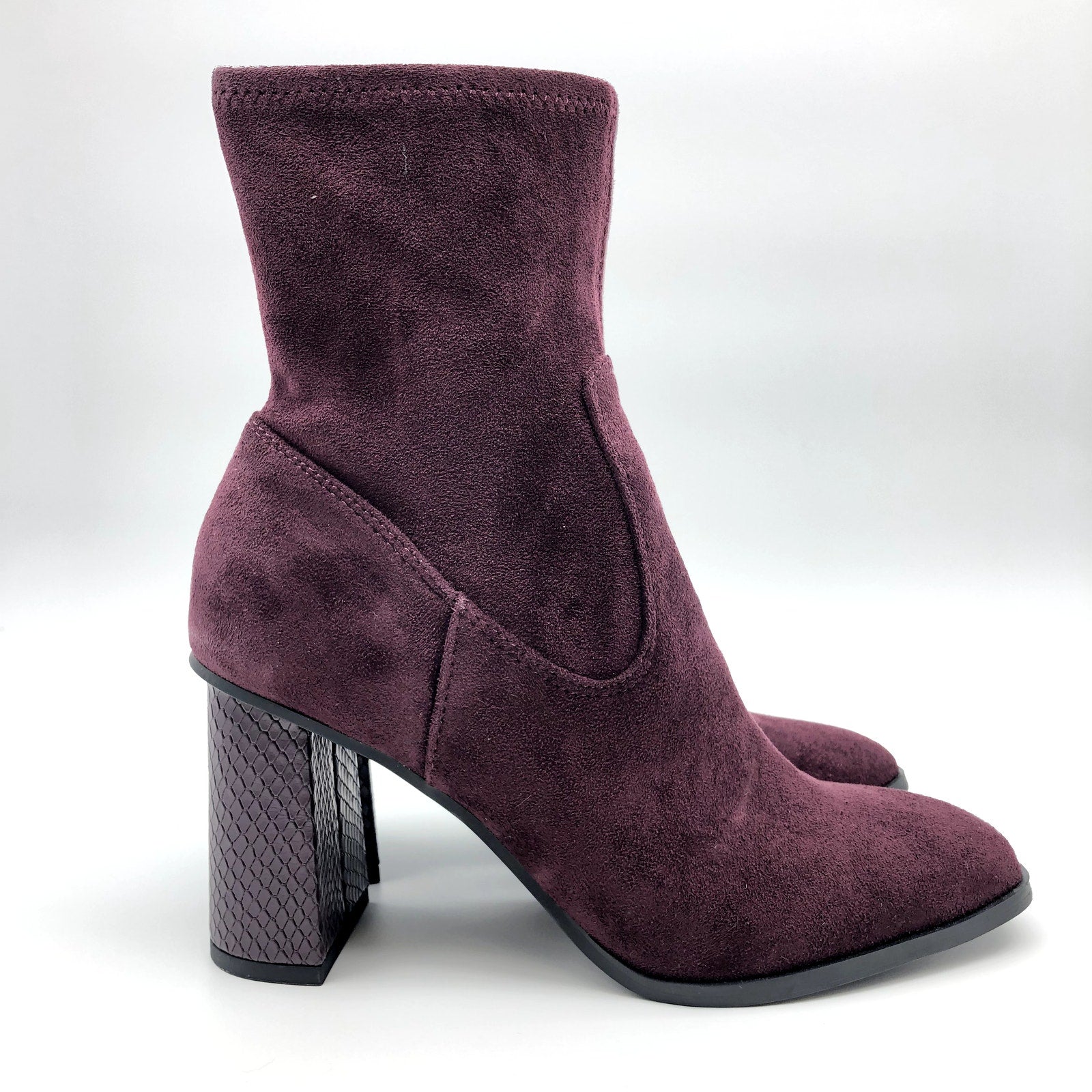 Dolce Vita Womens Ankle Booties Size 10 Dark Red Faux Suede Textured Heel NWOB