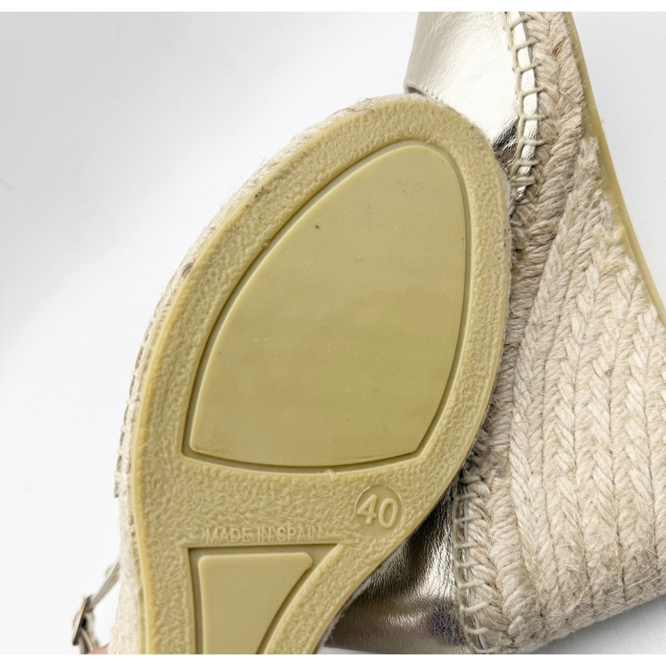 Eric Michael Women's Val Wedge Sandals EU 40 US 9 Gold Leather Metallic NWOB