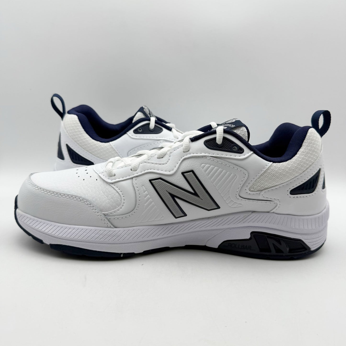 New Balance Mens 857v3 Training Sneakers US 7.5 XW White Navy Athletic NIB