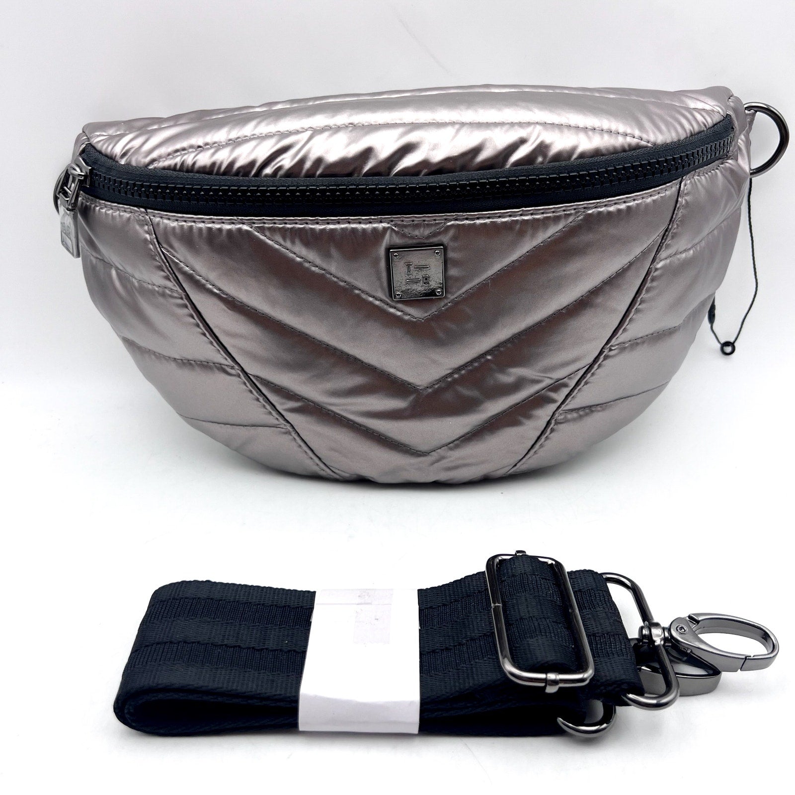 THINK ROYLN Women's Shining Star Crossbody/Belt Bag Silver Pearl Latte NWOT
