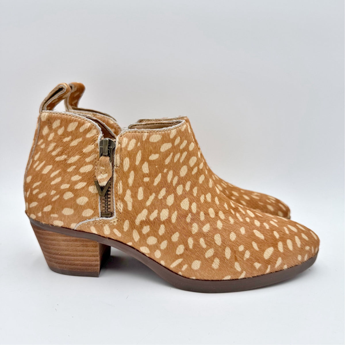 Vionic Womens Cecily Ankle Booties Size 5 EU 36 Brown Deer Print Calf Hair NWOB