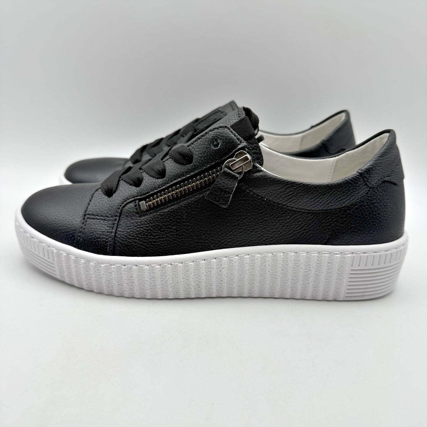 Gabor Womens 53.334 Low Top Sneakers UK 3.5 US 6 Black White Leather NIB