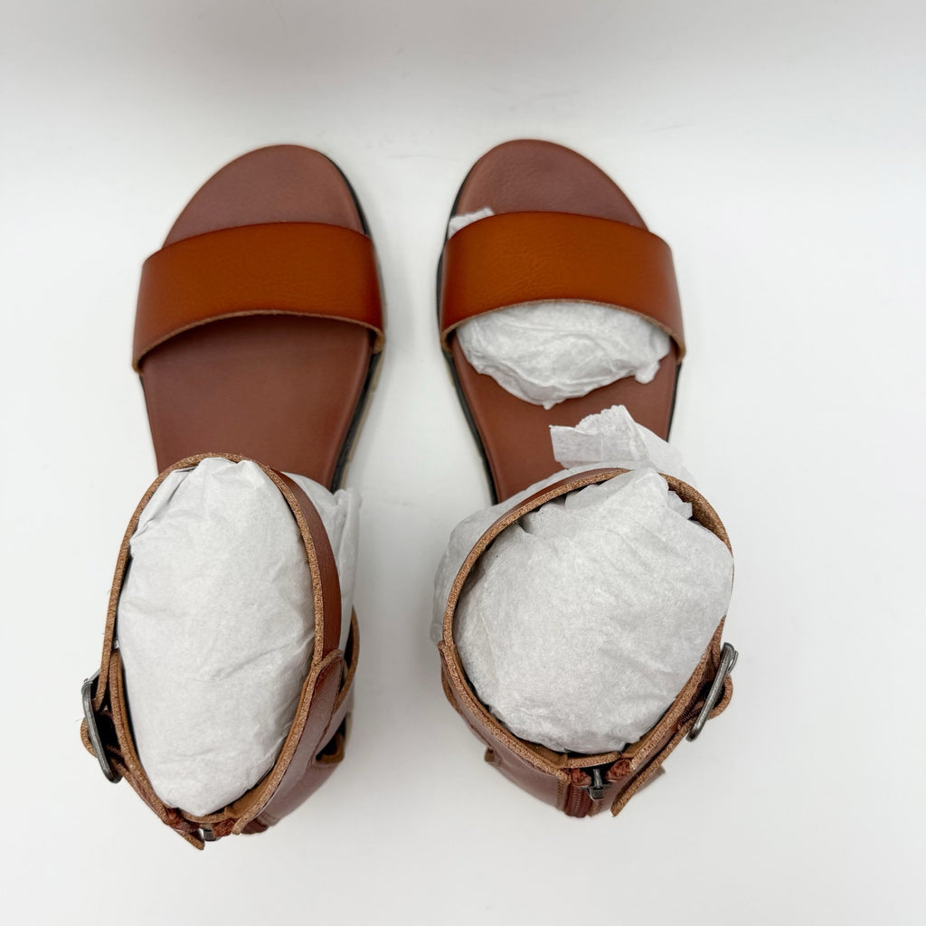 MIA Womens Emilia Sandals Size 6 Cognac Brown Flat NWOB
