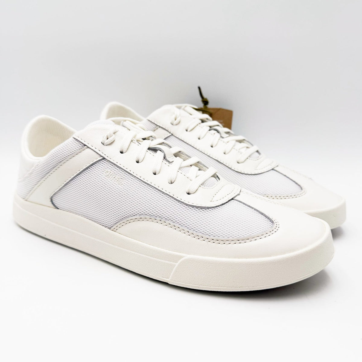 OluKai Womens Ha'upu Hulu Casual Sneakers Size 11 EU 41 Bright White NIB